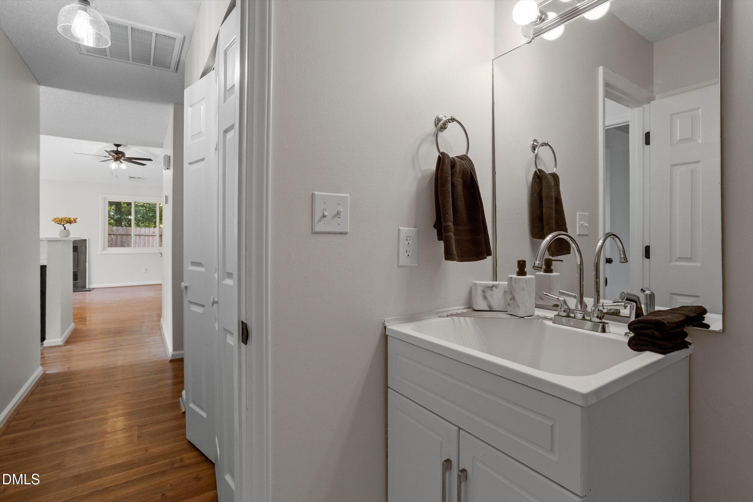 29-4128 Pin Oak Dr_10022026_29 - 4128 Pin Oak Drive, Durham, NC 27707