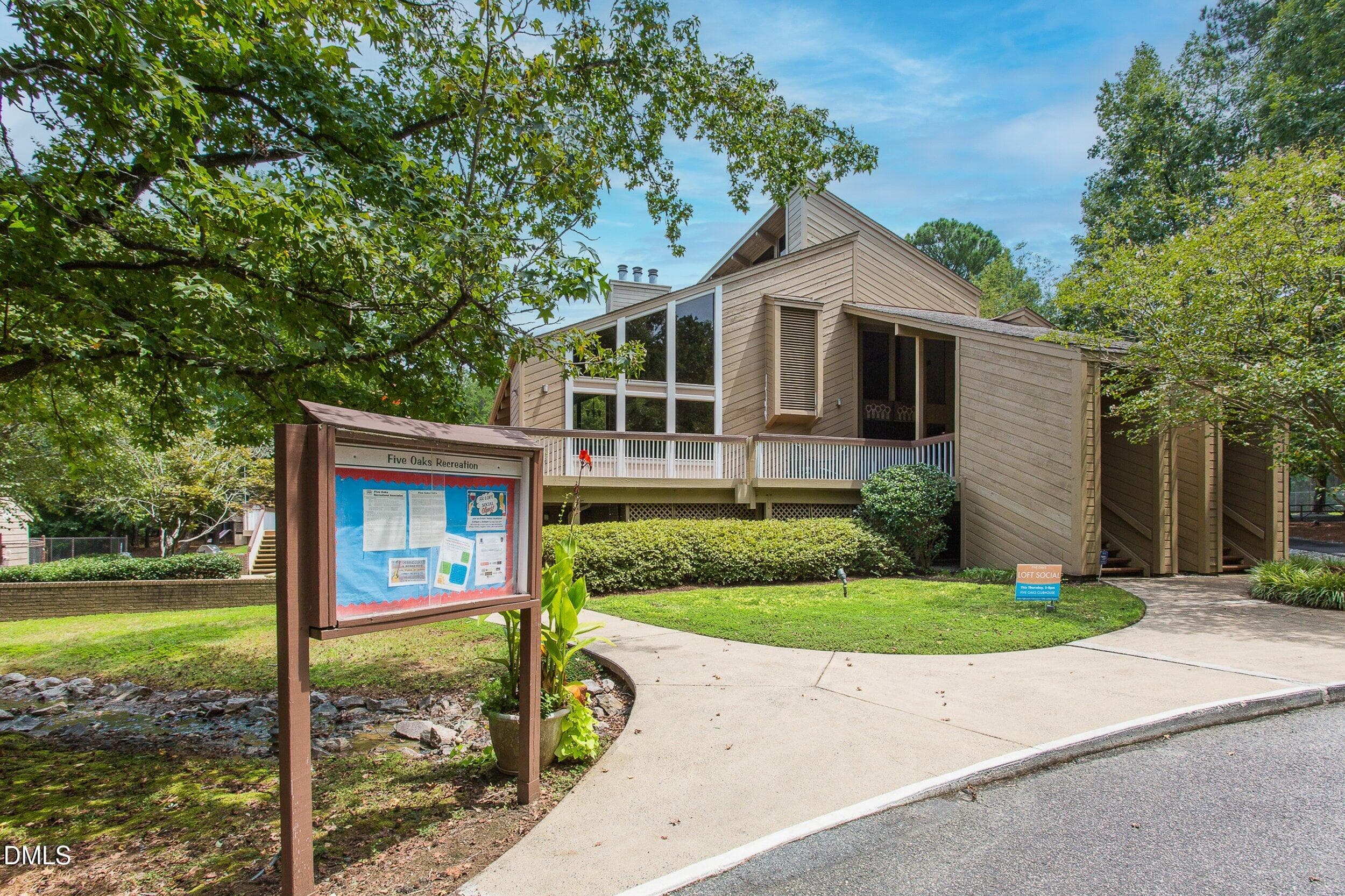 38-Five Oaks NA_01 - 4128 Pin Oak Drive, Durham, NC 27707