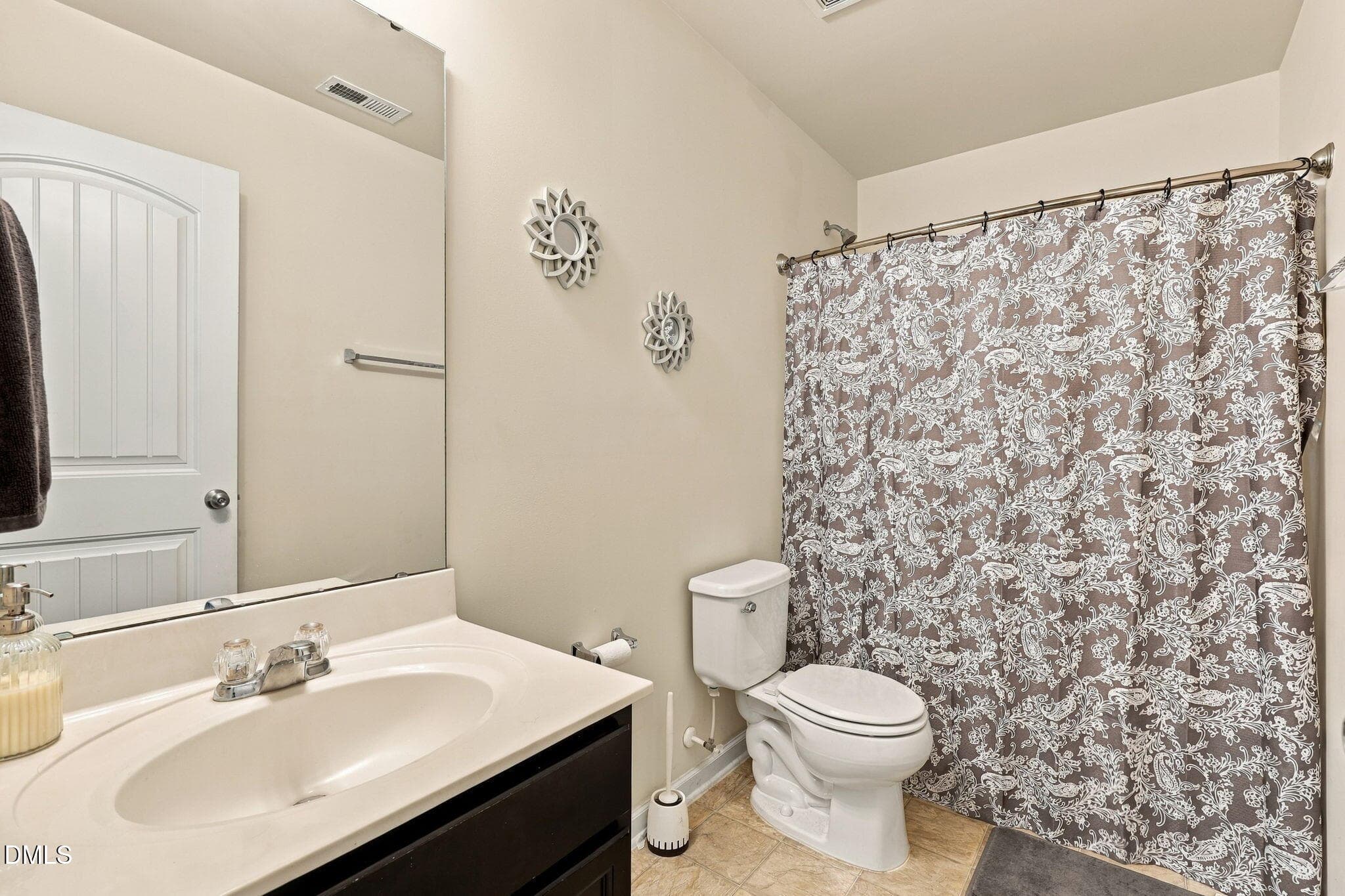 47-web-or-mls-IMG_0634 - 3665 Althorp Drive, Raleigh, NC 27616