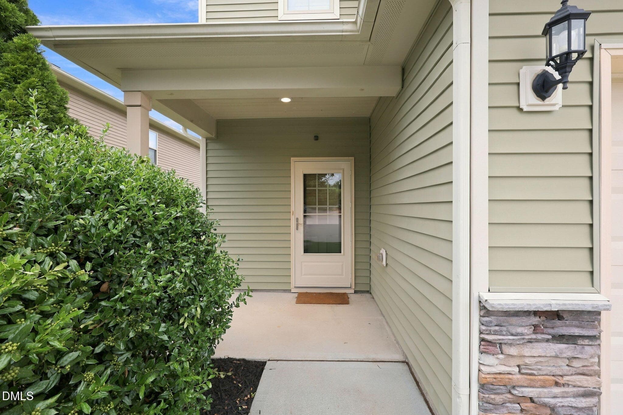 17-web-or-mls-IMG_0541_edit - 3665 Althorp Drive, Raleigh, NC 27616
