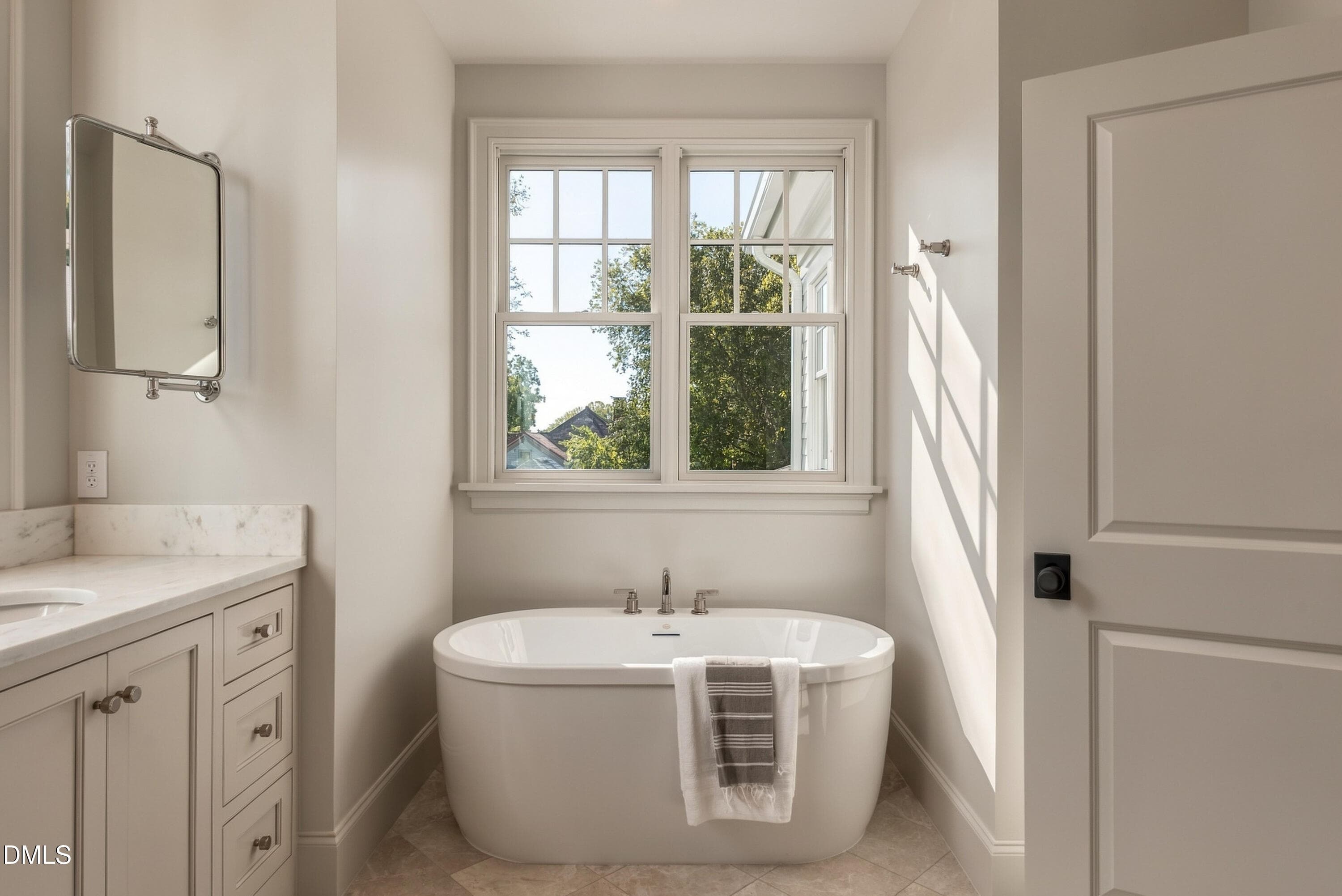 Primary Bathroom - 205 Park Avenue, Raleigh, NC 27605
