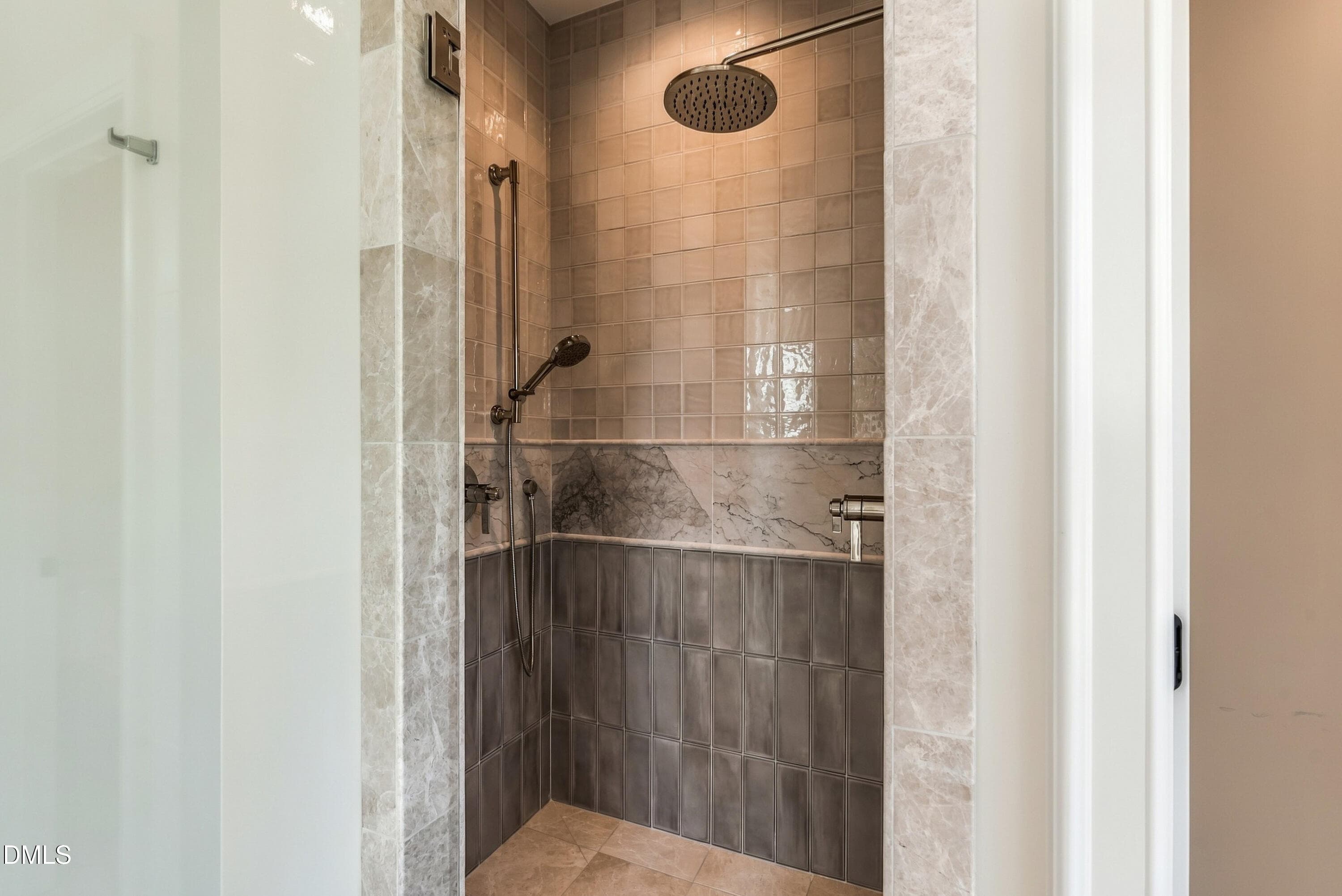 Primary Shower - 205 Park Avenue, Raleigh, NC 27605