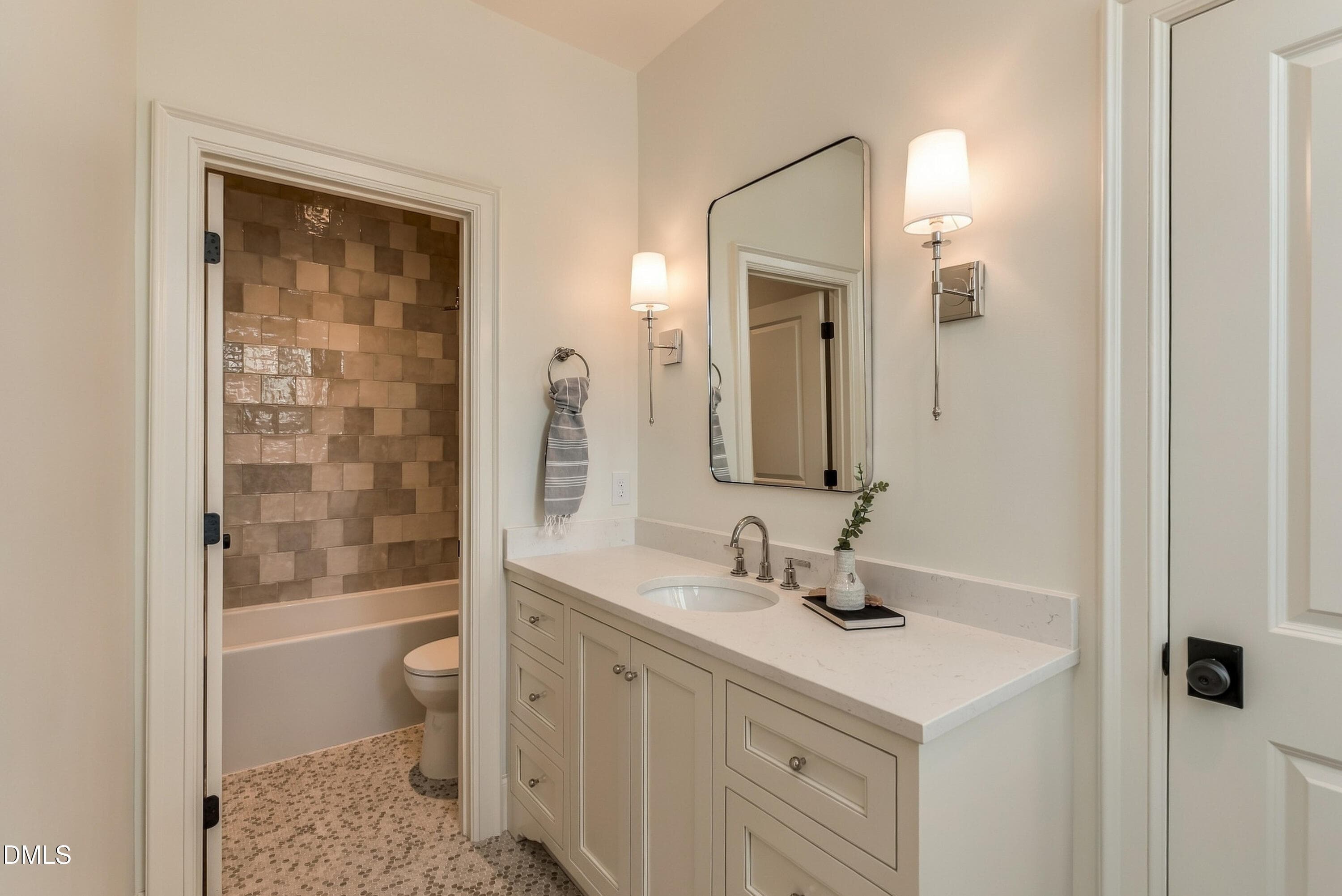 Secondary Bathroom - 205 Park Avenue, Raleigh, NC 27605