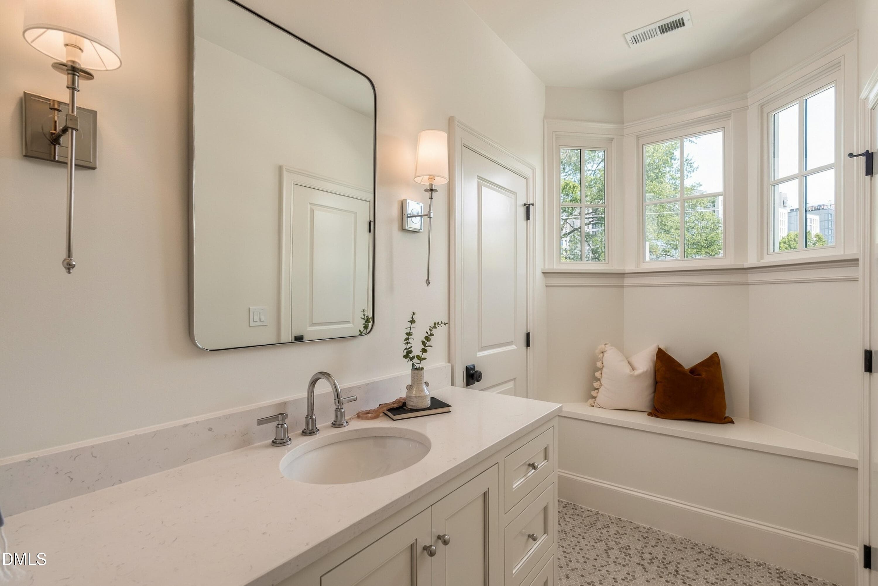 Secondary Bathroom - 205 Park Avenue, Raleigh, NC 27605