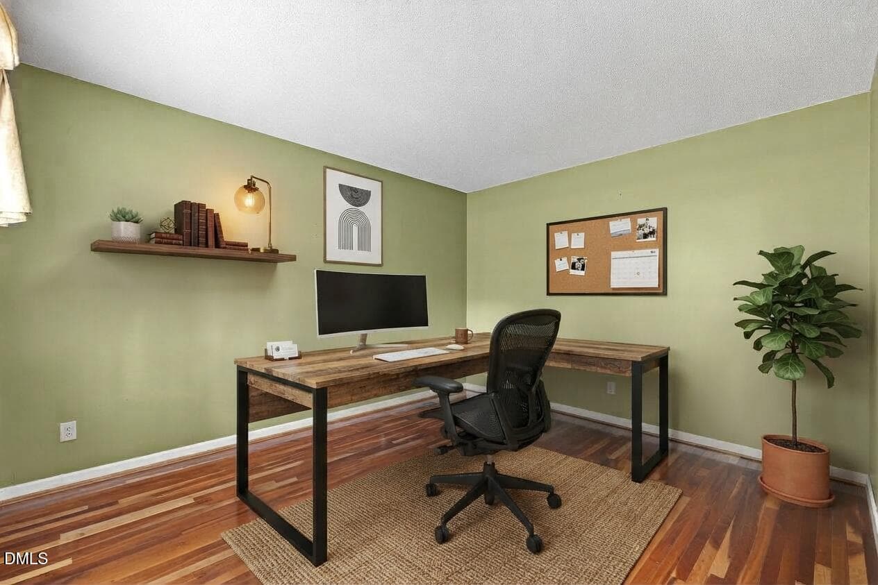 Furniture first flex room - 4933 Harbour Towne Drive, Raleigh, NC 27604