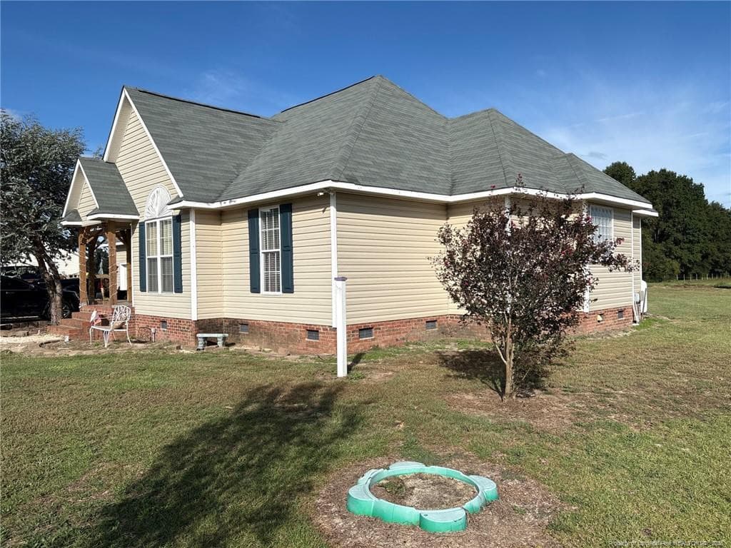 Photo 2 - 1665 Odom Road, Clinton, NC 28328