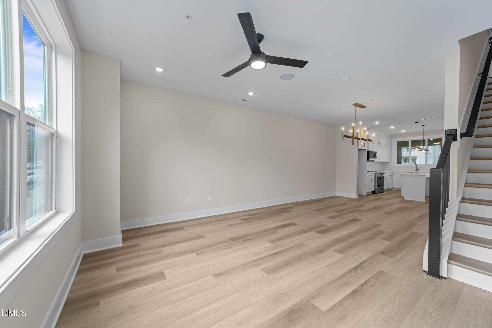 22-web-or-mls-3D5A1763 - 710 W North Street 101, Raleigh, NC 27603
