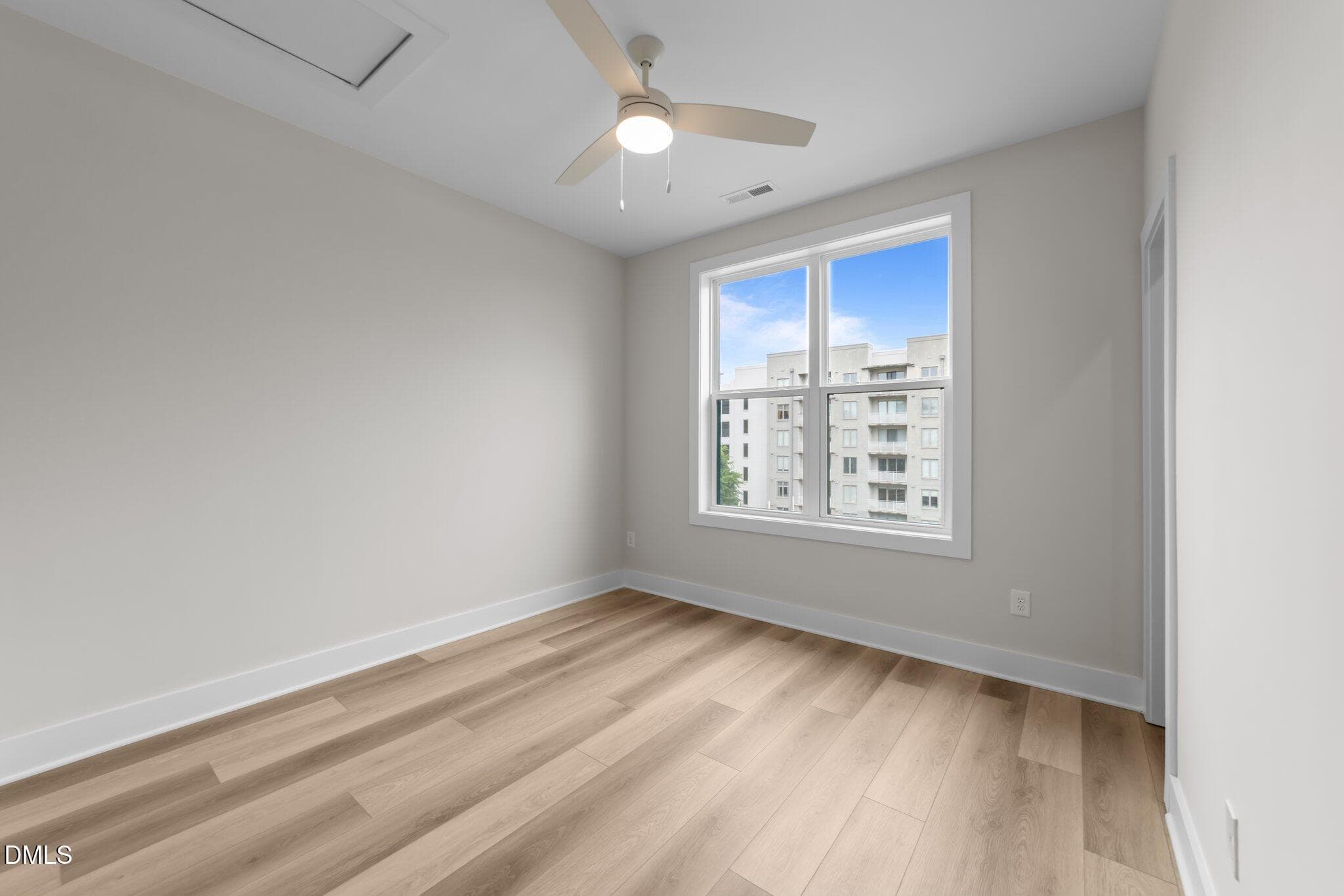 23-web-or-mls-3D5A1766 - 710 W North Street 101, Raleigh, NC 27603