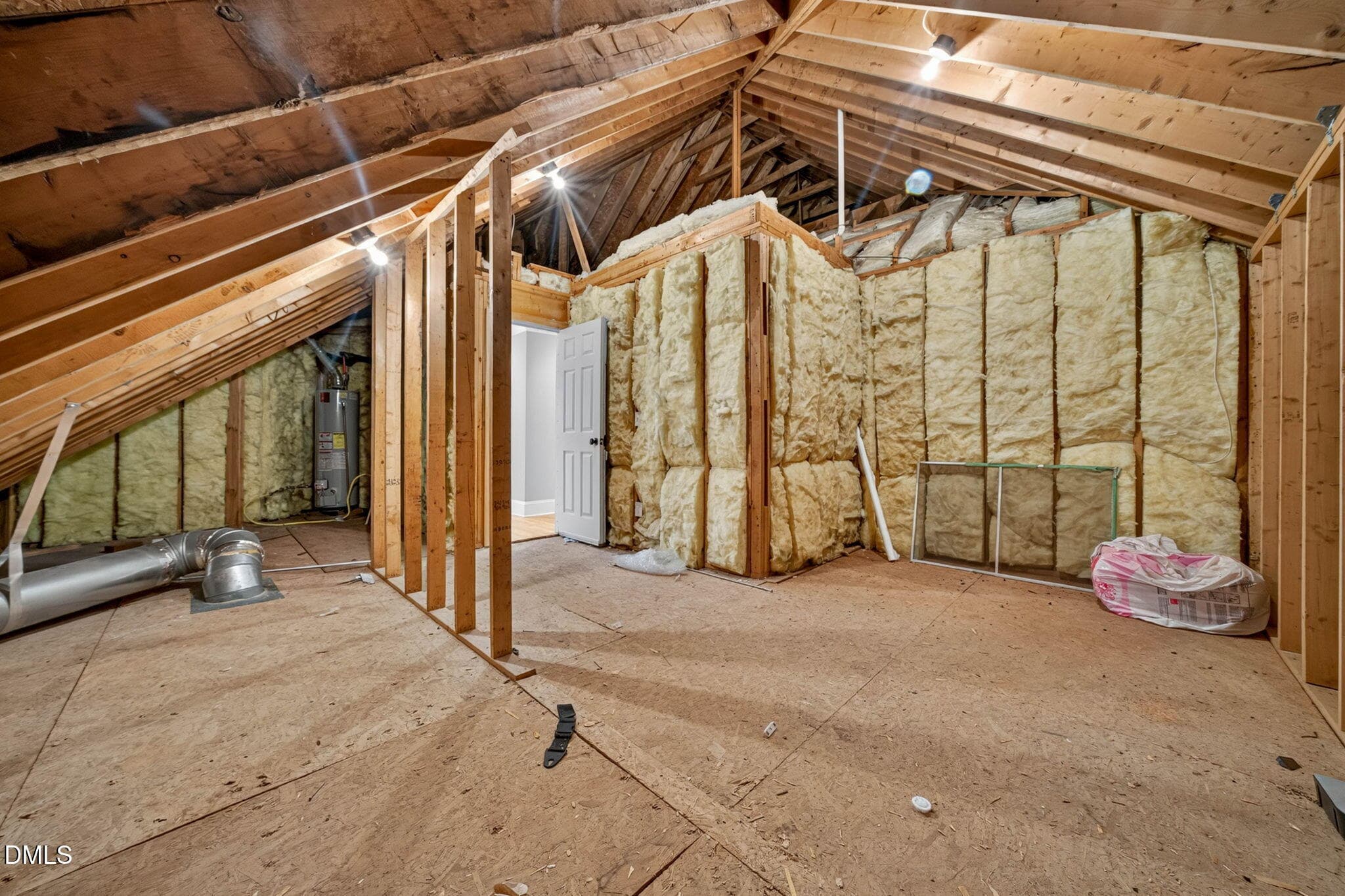 40-web-or-mls-12624 Six Forks Road - 40 - 12624 Six Forks Road, Raleigh, NC 27614