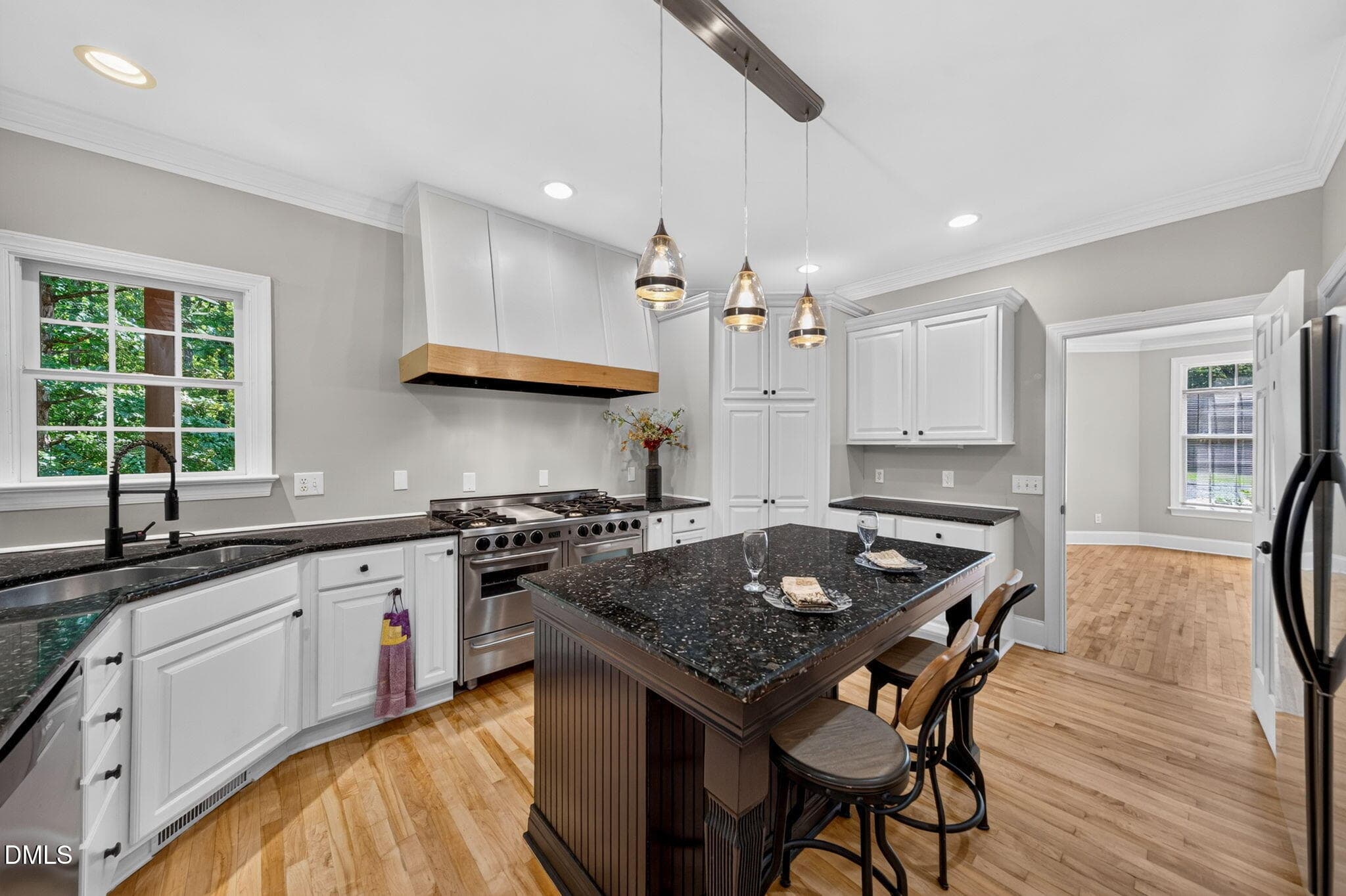 60-web-or-mls-12624 Six Forks Road - 60 - 12624 Six Forks Road, Raleigh, NC 27614