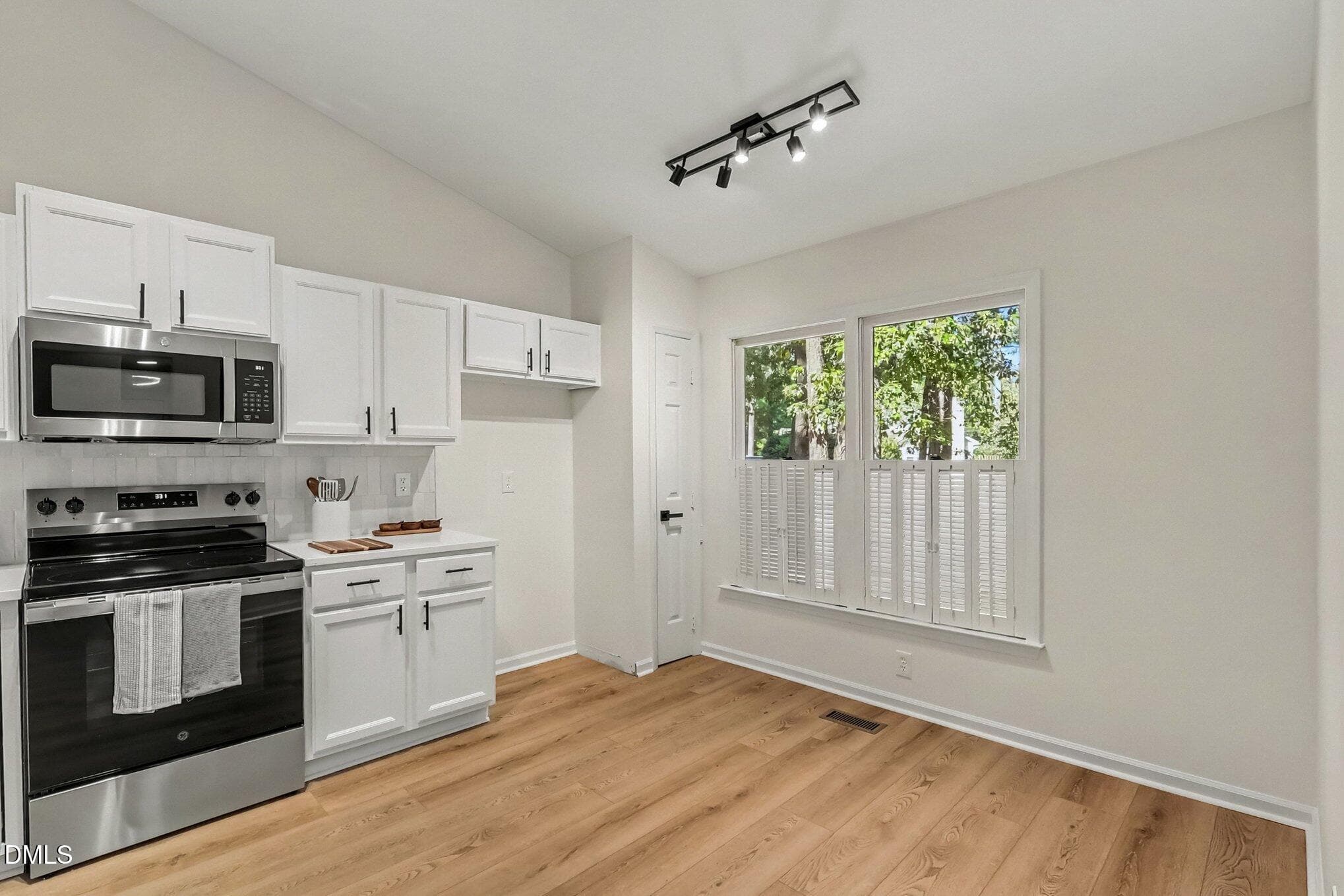 008_file_9478 - 6260 Fountainhead Drive, Raleigh, NC 27609