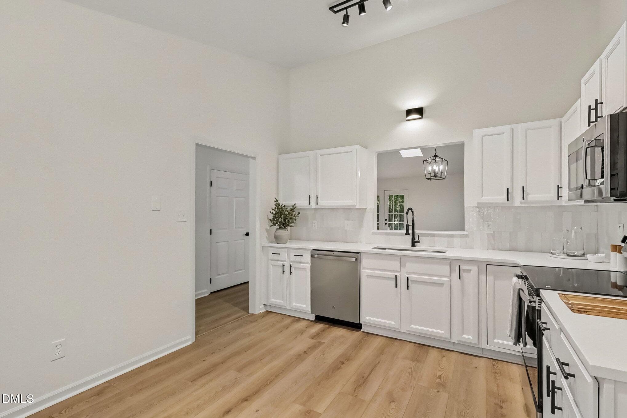 011_file_9532 - 6260 Fountainhead Drive, Raleigh, NC 27609