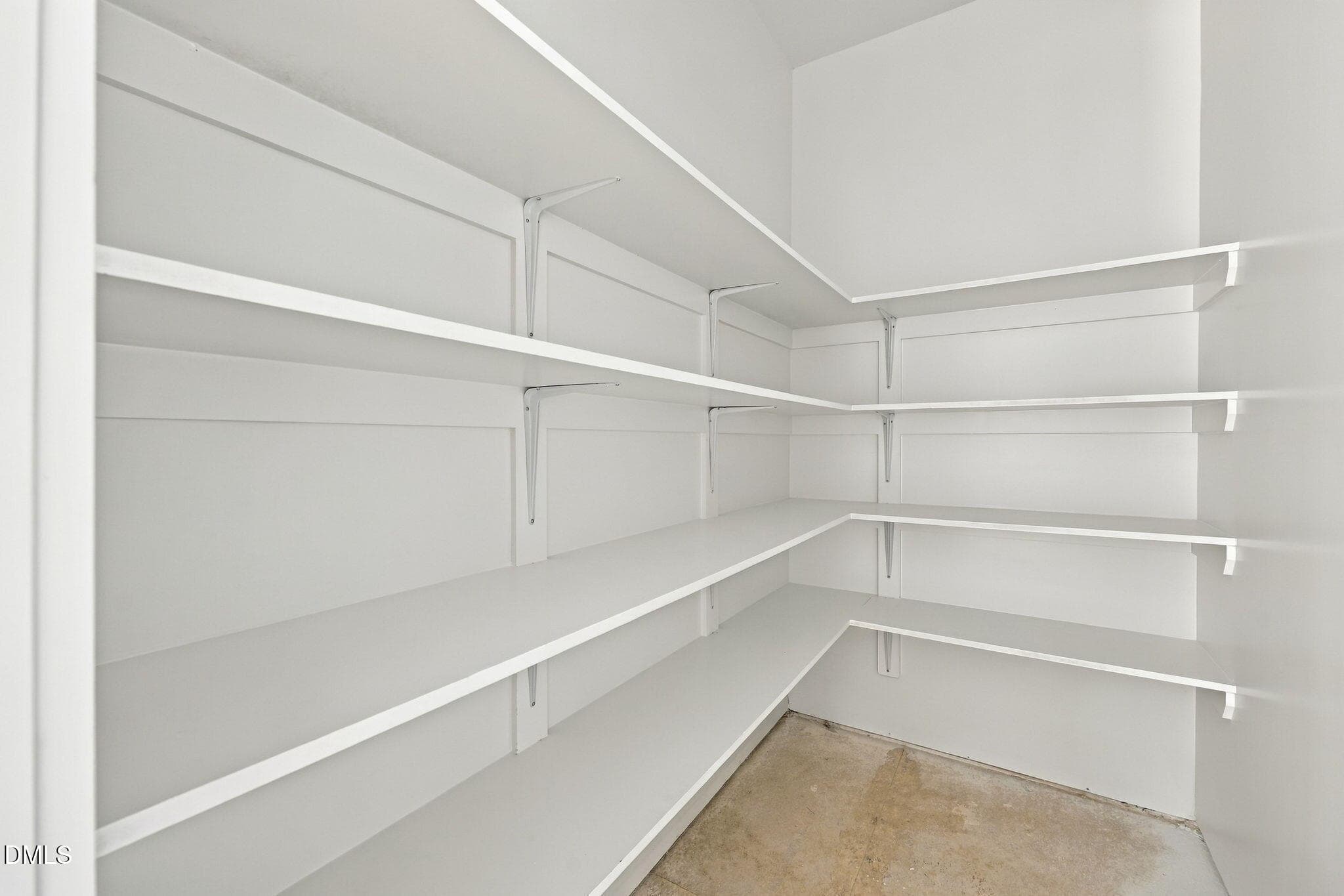19-web-or-mls-IMG_9266 - 7300 Valleycross Circle, Raleigh, NC 27615