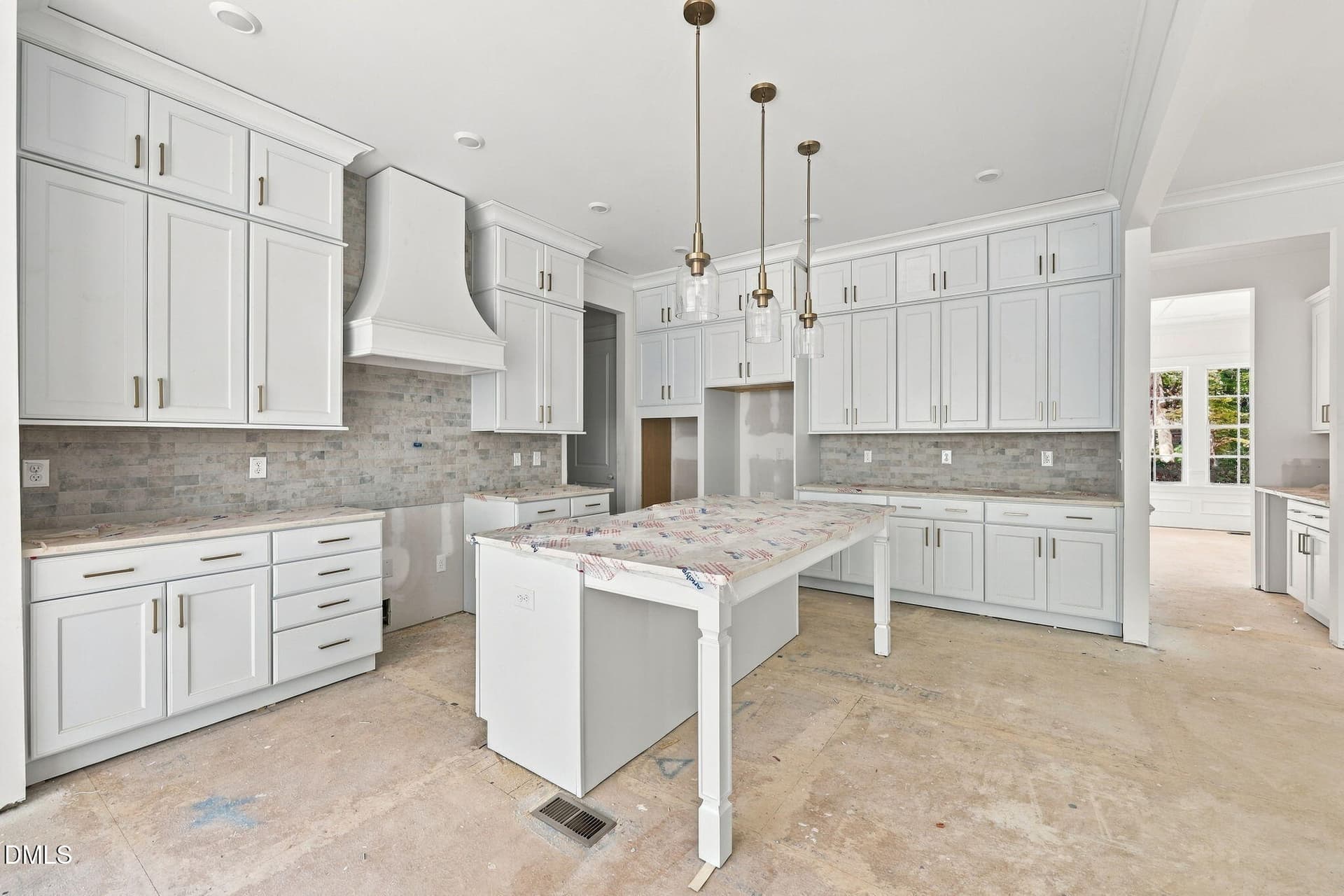 23-web-or-mls-IMG_9284 - 7300 Valleycross Circle, Raleigh, NC 27615