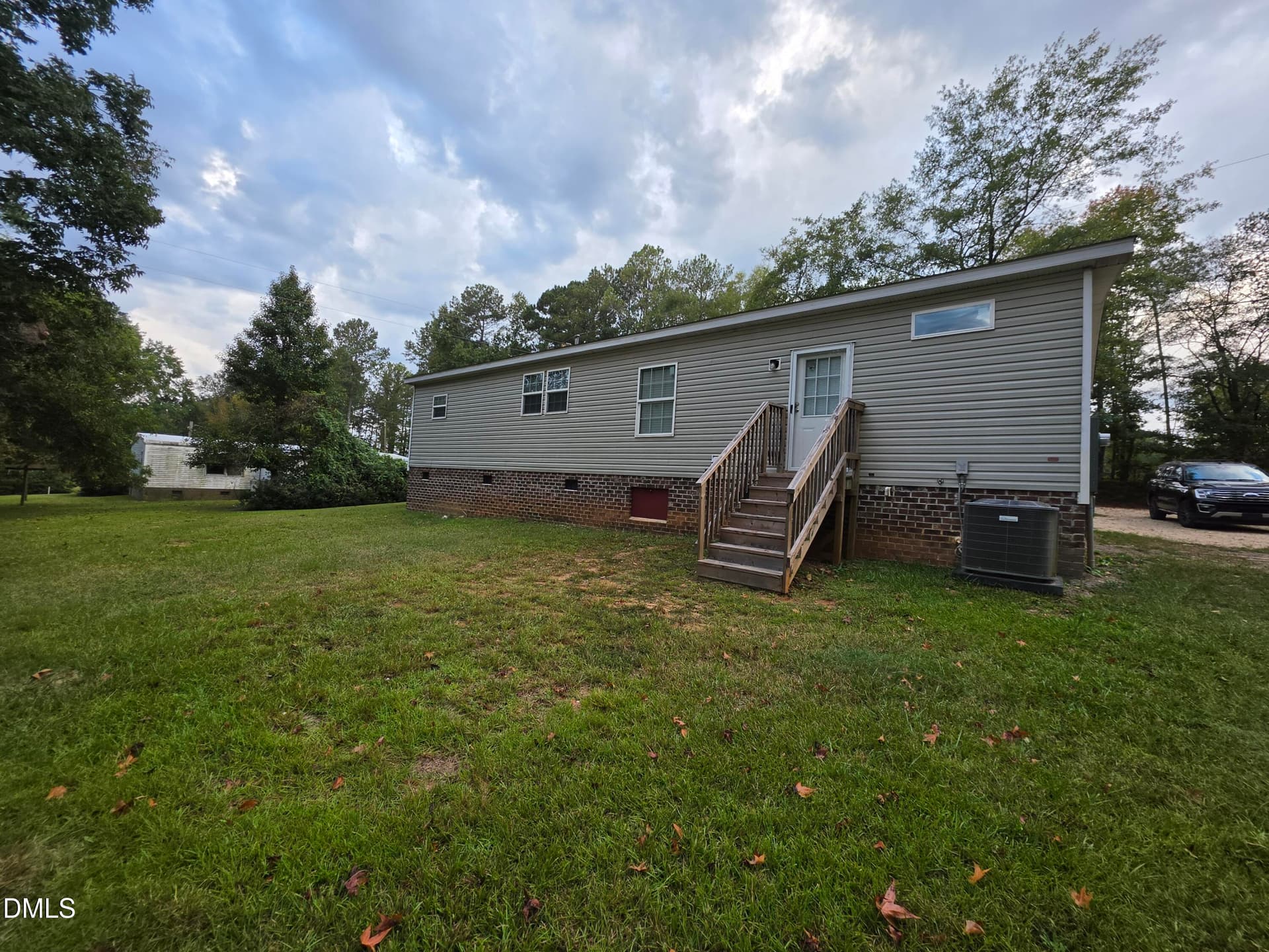 Back of Structure - 323 Aquilla Road Z, Benson, NC 27504