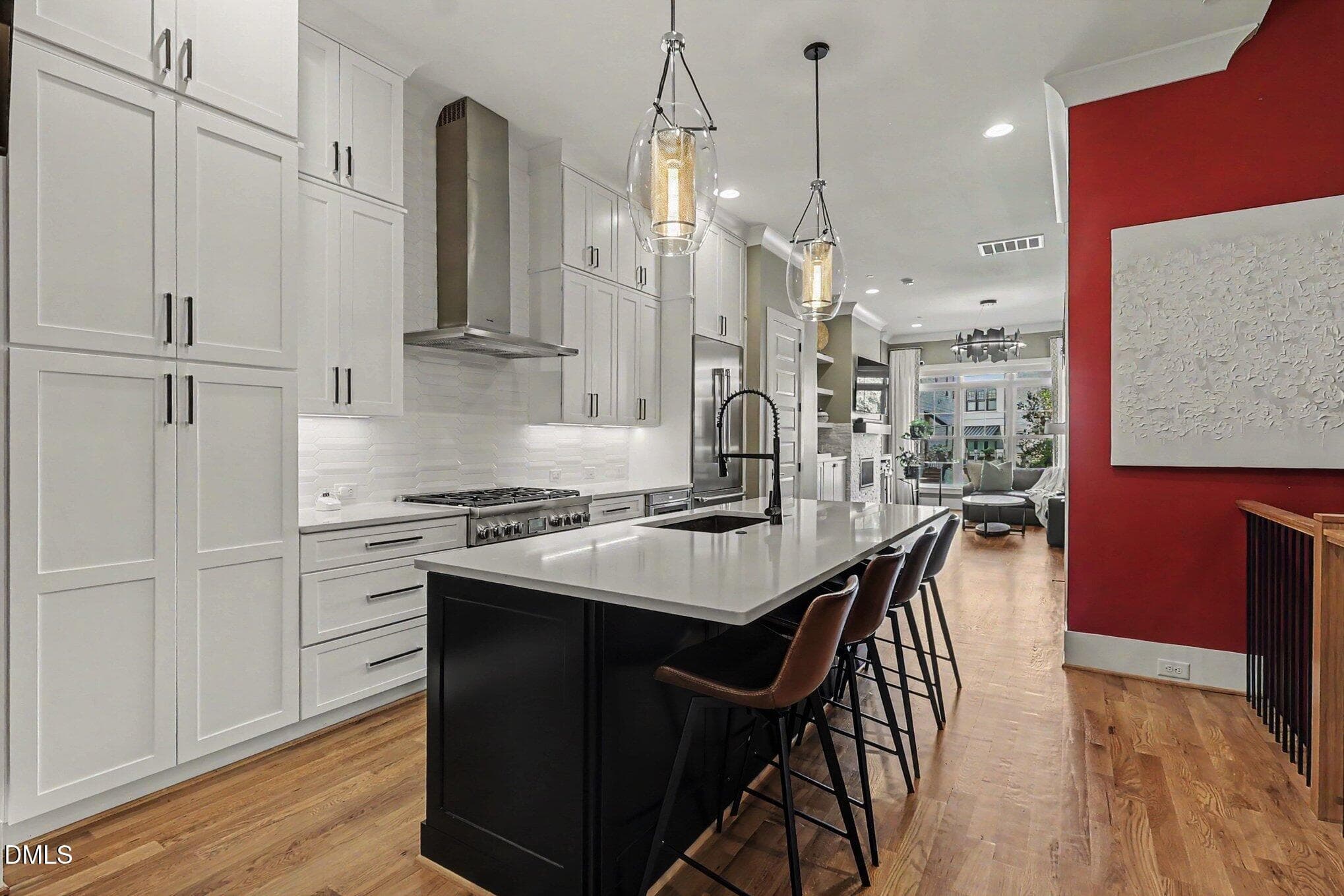 007_file_9097 - 2121 Oberlin Village Drive 105, Raleigh, NC 27605