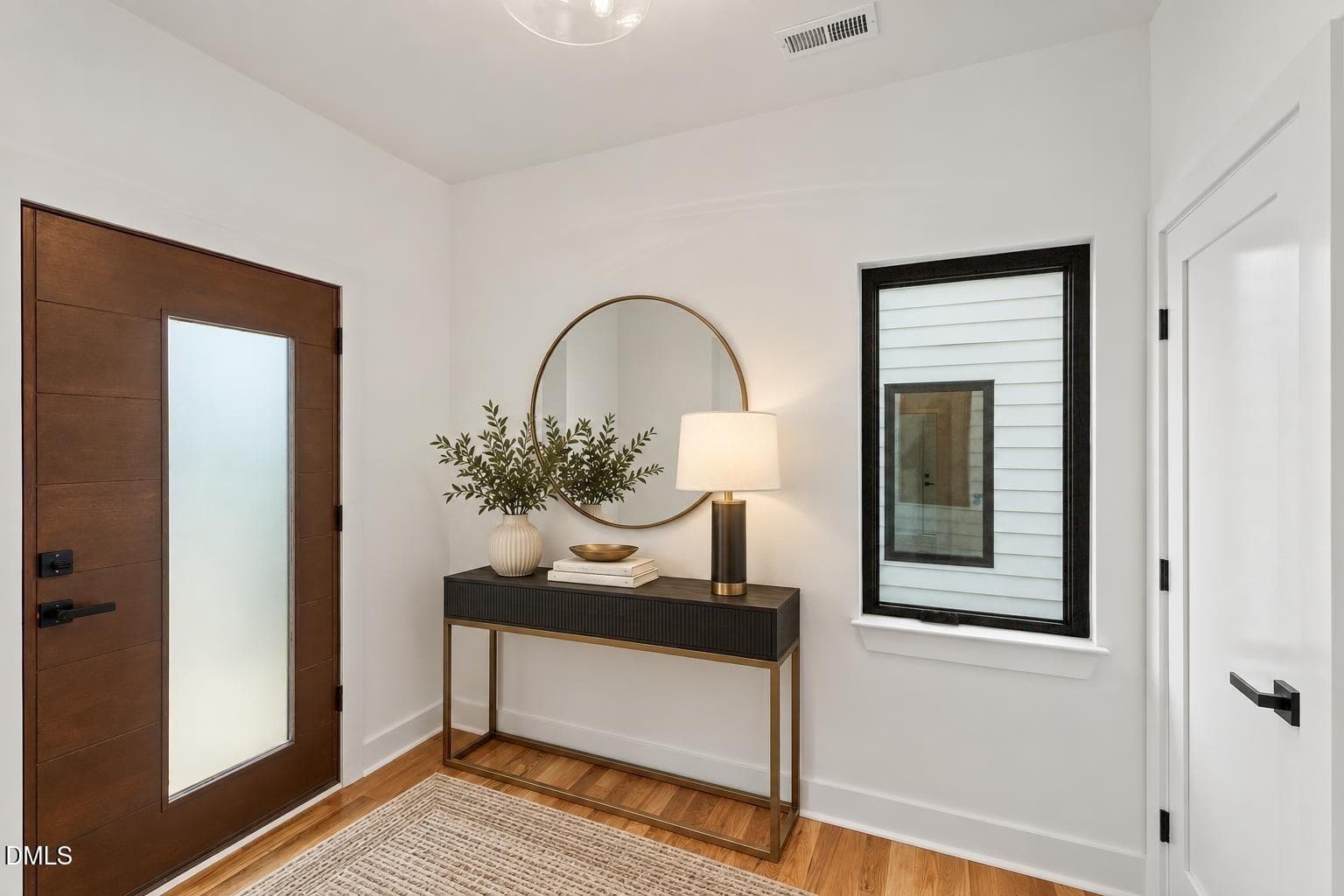 ENTRY - 805 N Roxboro Street, Durham, NC 27701