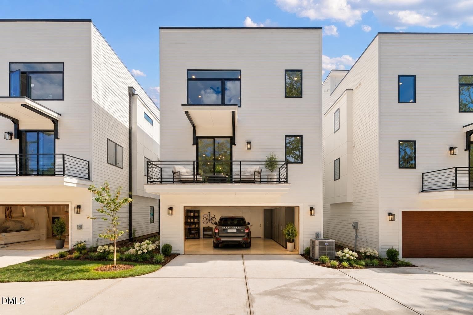 Check it Out! - 805 N Roxboro Street, Durham, NC 27701