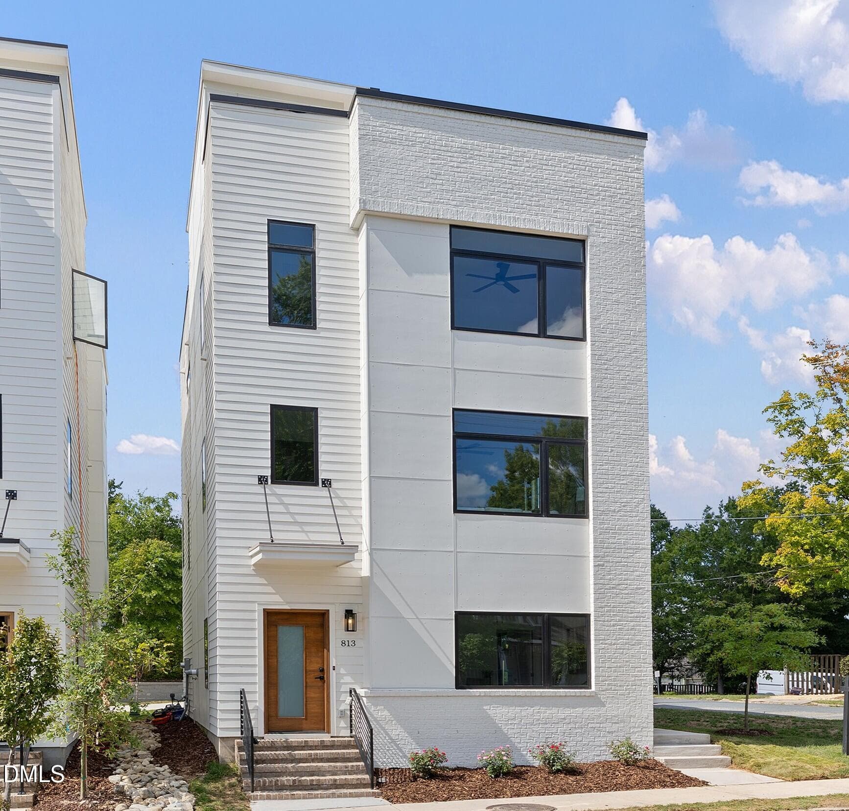 . - 813 N Roxboro Street, Durham, NC 27701