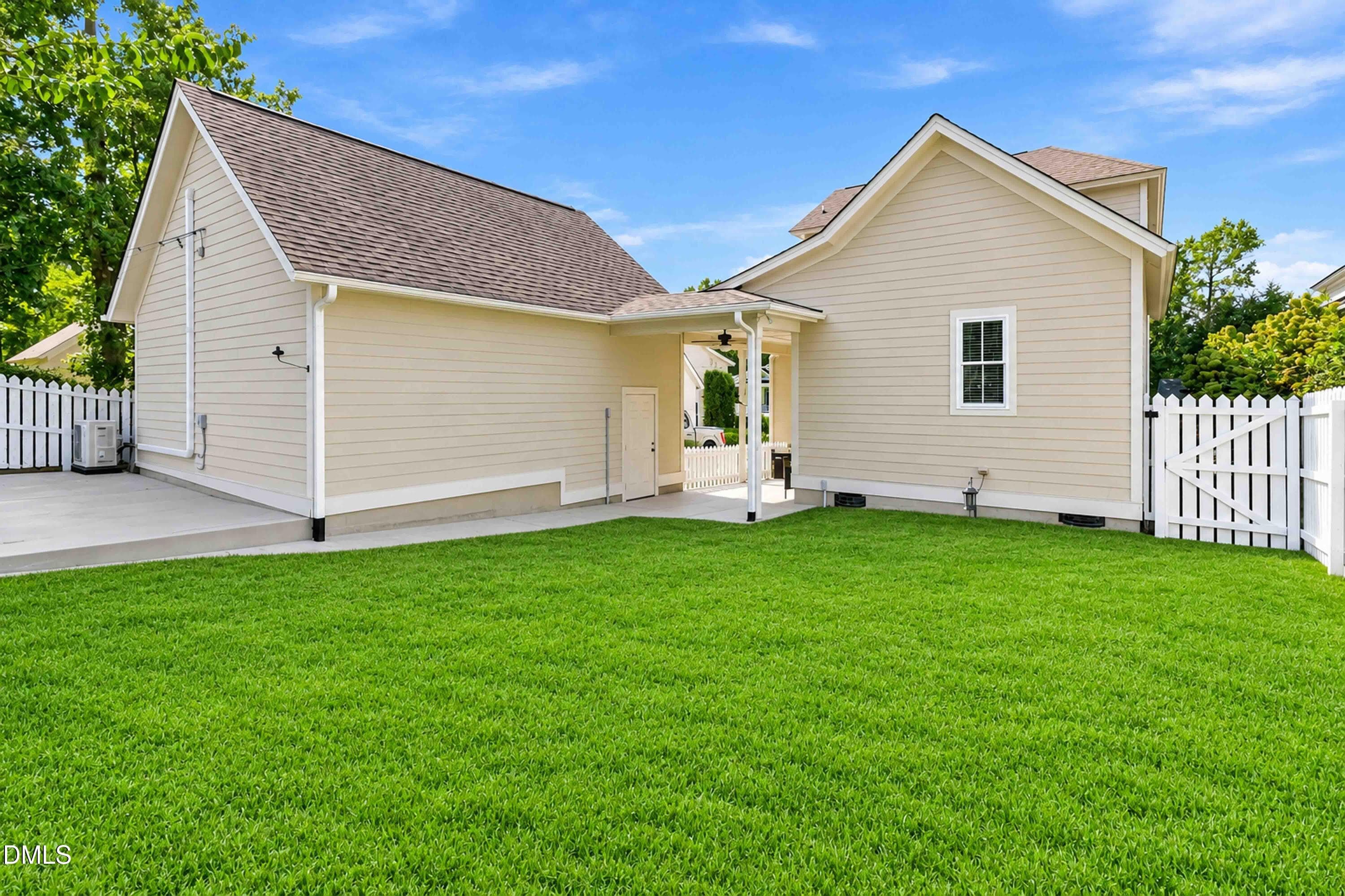 031.1 - 90 Ellen Circle, Clayton, NC 27527