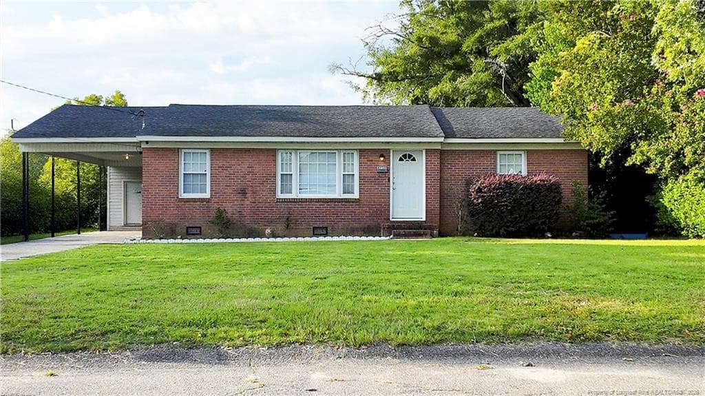 4901 Cottonwood Drive, Fayetteville, NC 28304