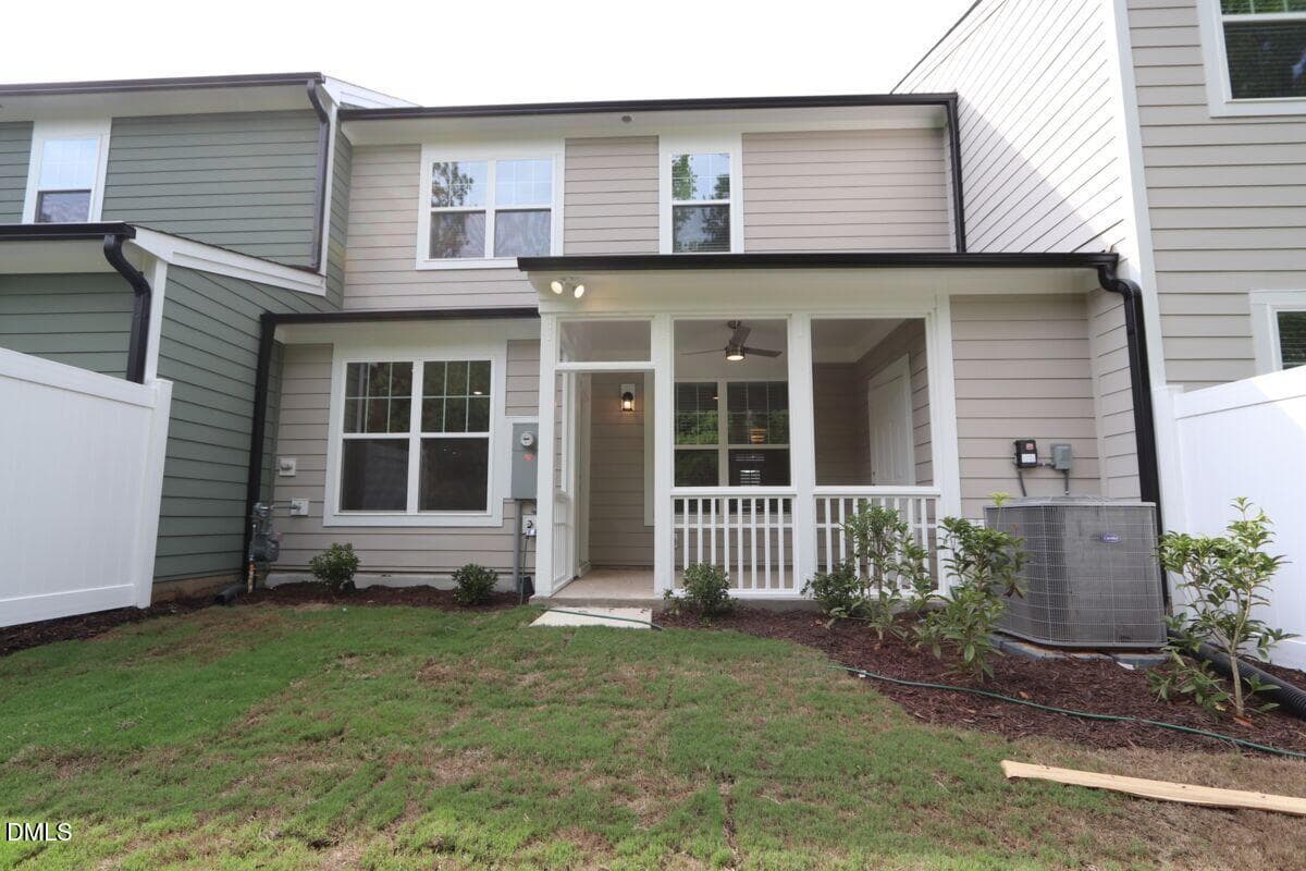 RAF 299 Mimosa A 8 - 3143 Mission Olive Place, New Hill, NC 27562