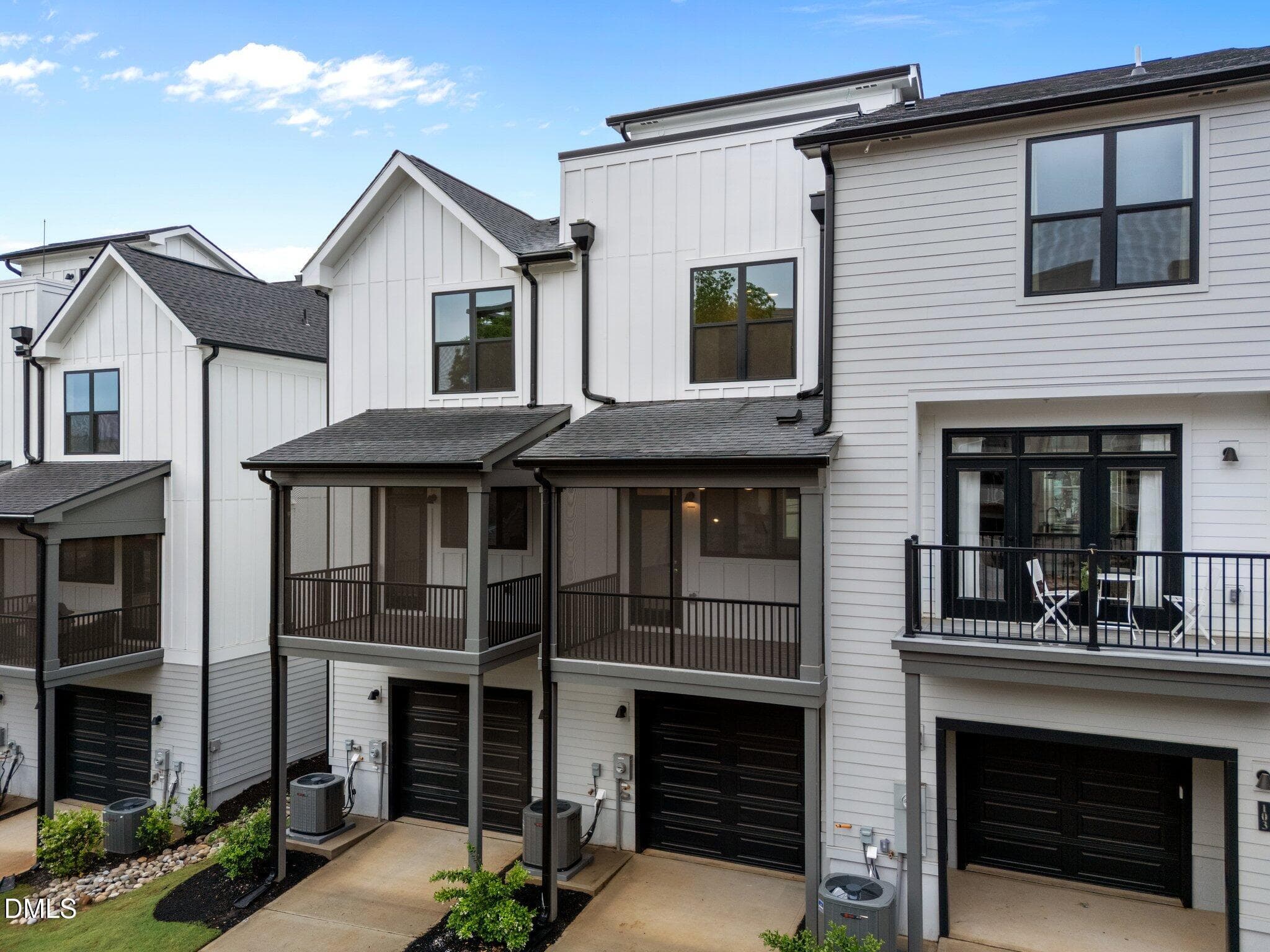 3-web-or-mls-DJI_20250513101326_0408_D - 710 W North Street 102, Raleigh, NC 27603