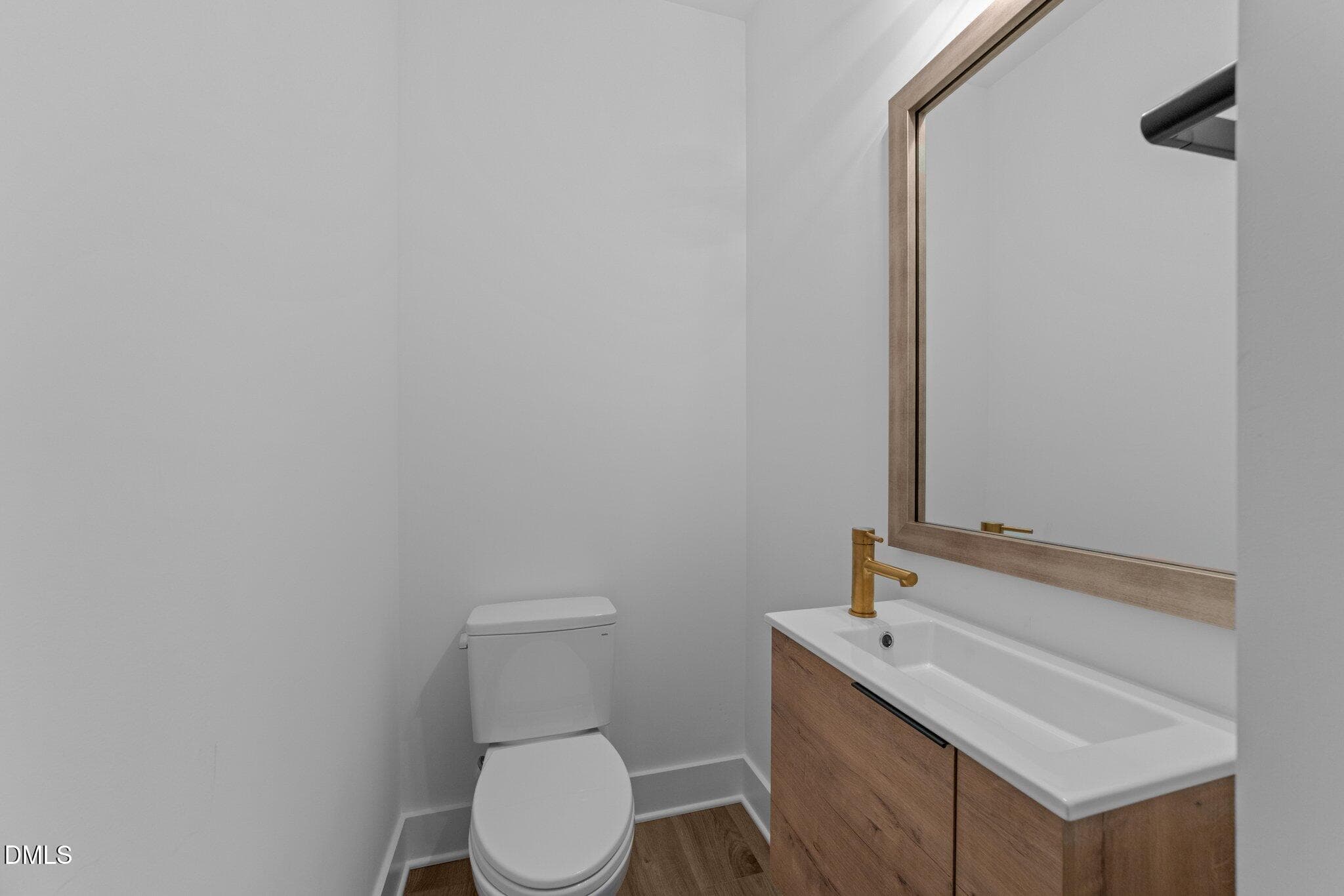 14-web-or-mls-3D5A1656 - 710 W North Street 102, Raleigh, NC 27603