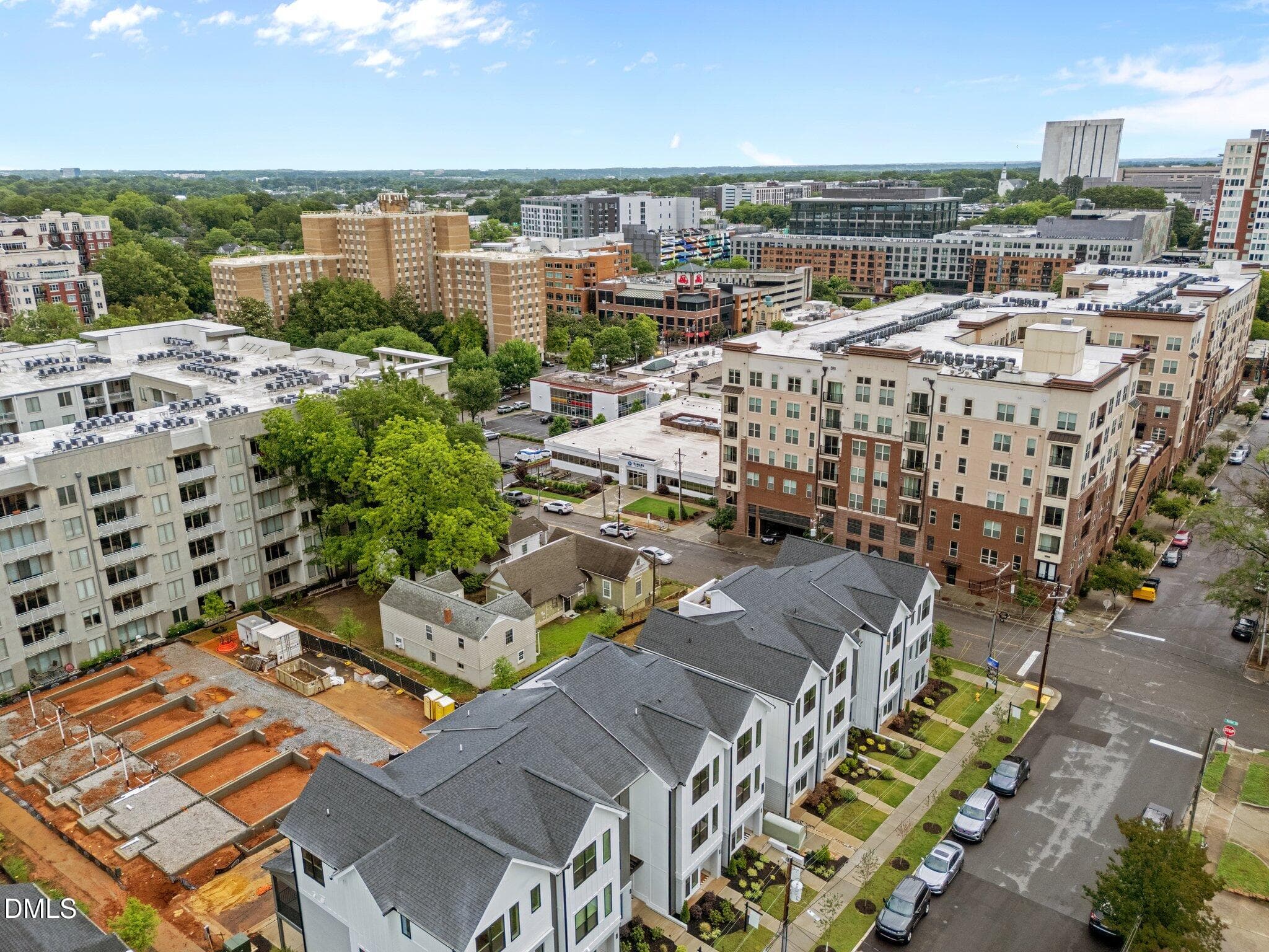 49-web-or-mls-DJI_20250513101851_0425_D - 710 W North Street 102, Raleigh, NC 27603