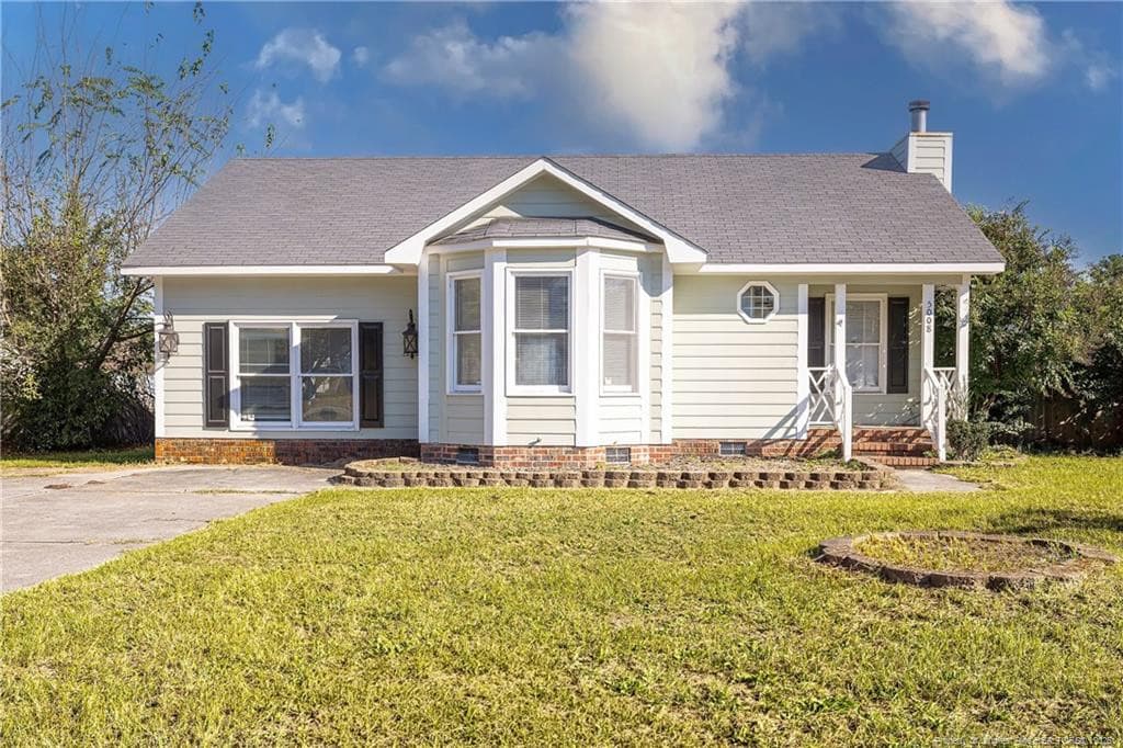 5008 Shimmer Drive, Fayetteville, NC 28304