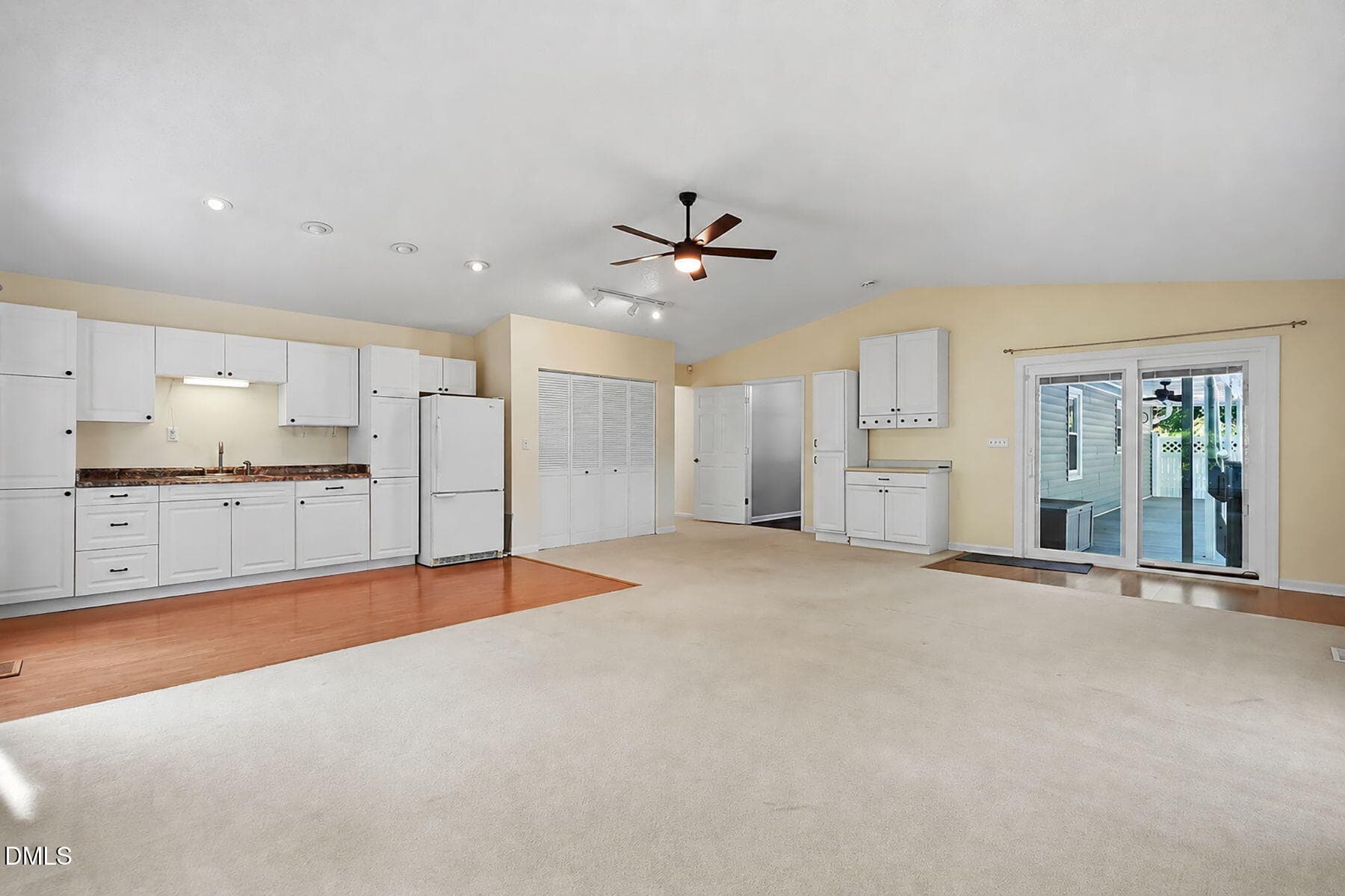 Living 2 - 100 Farmington Drive, Clayton, NC 27520
