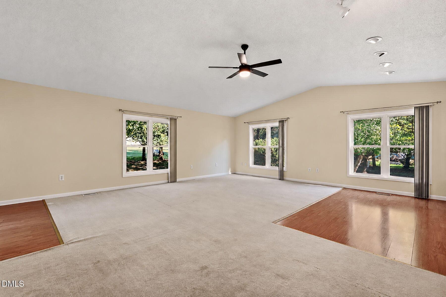 Living 2 - 100 Farmington Drive, Clayton, NC 27520