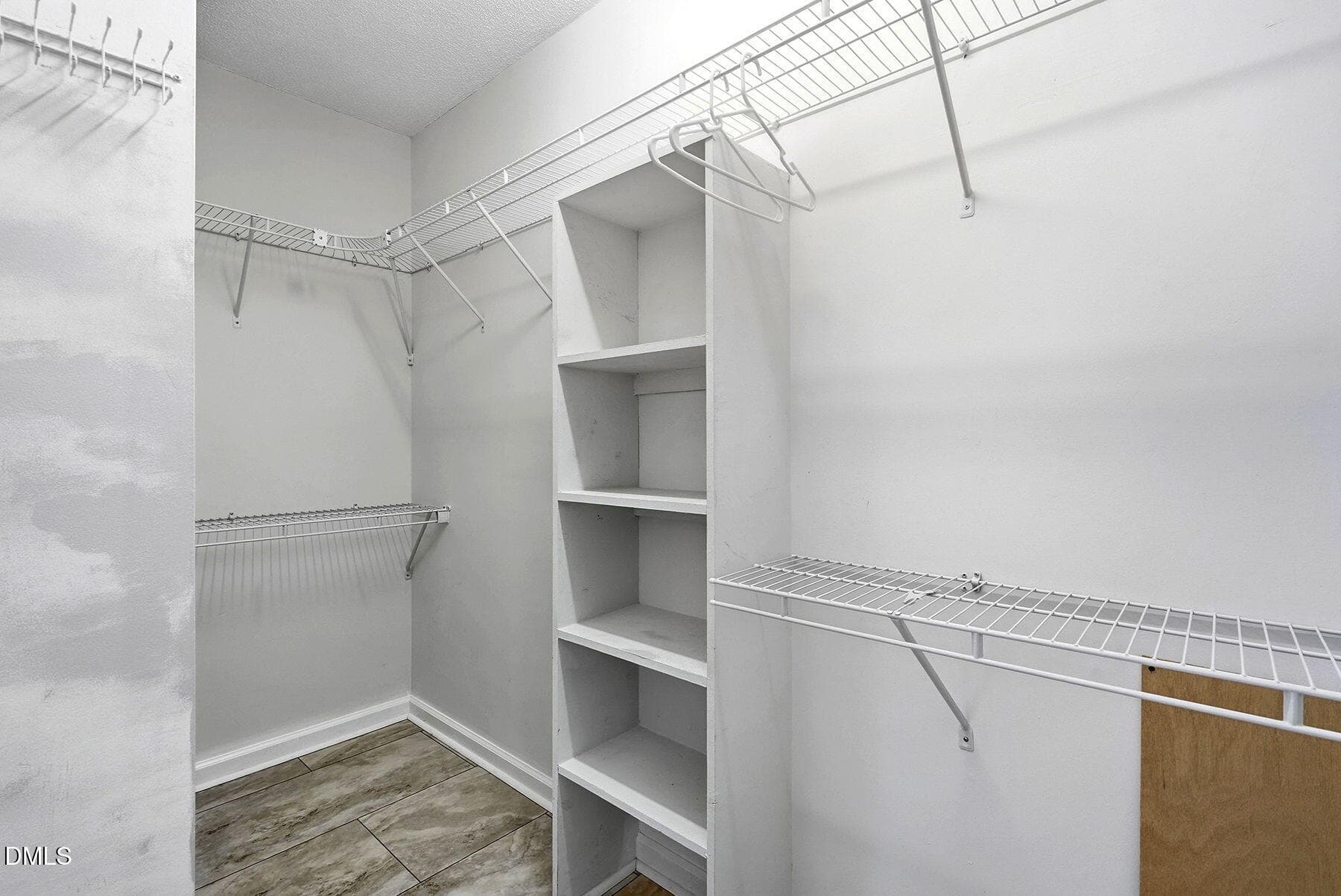 Owner's Closet - 100 Farmington Drive, Clayton, NC 27520