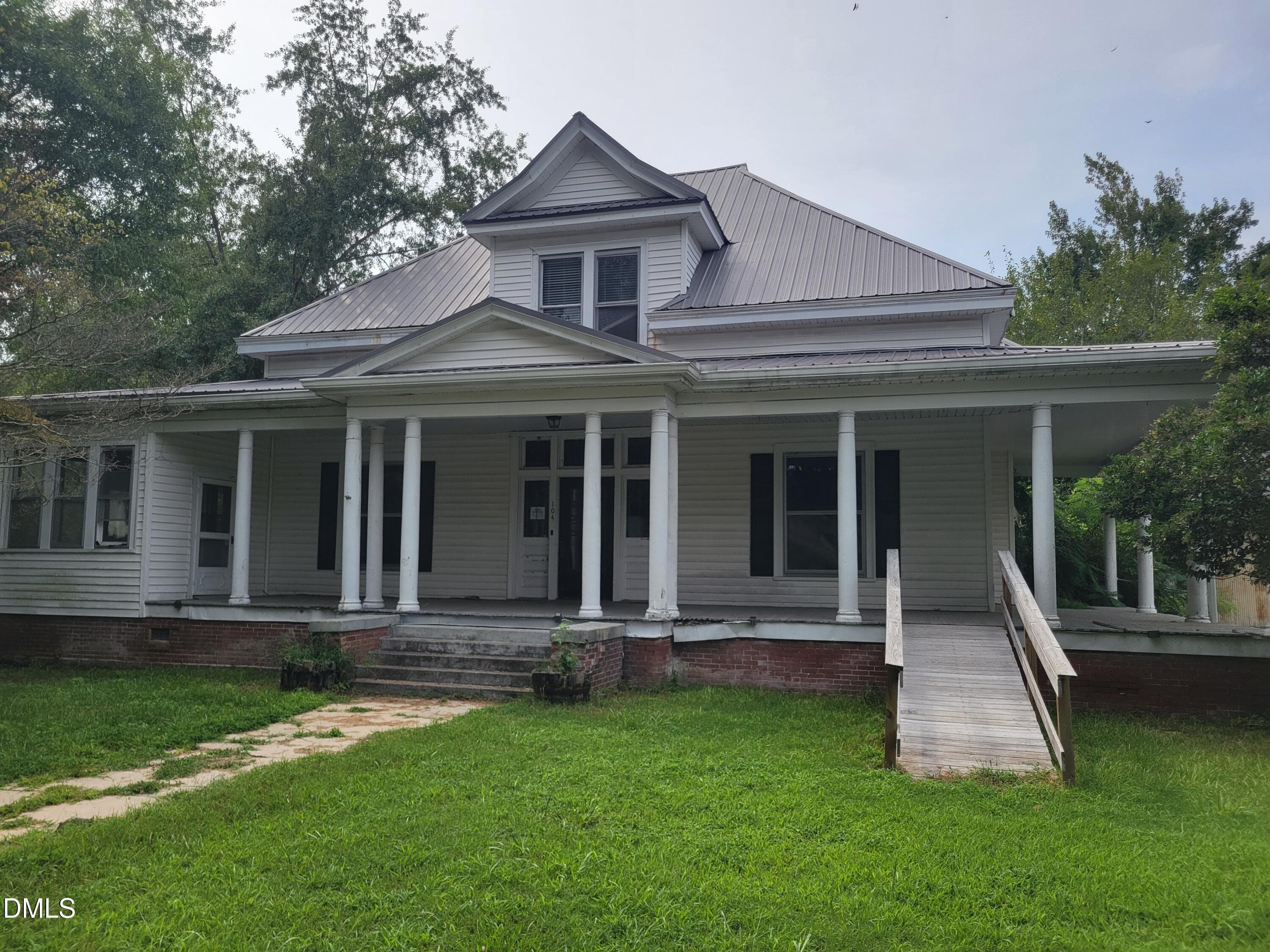 20260821_154842 - 104 S New Street, Whitakers, NC 27891