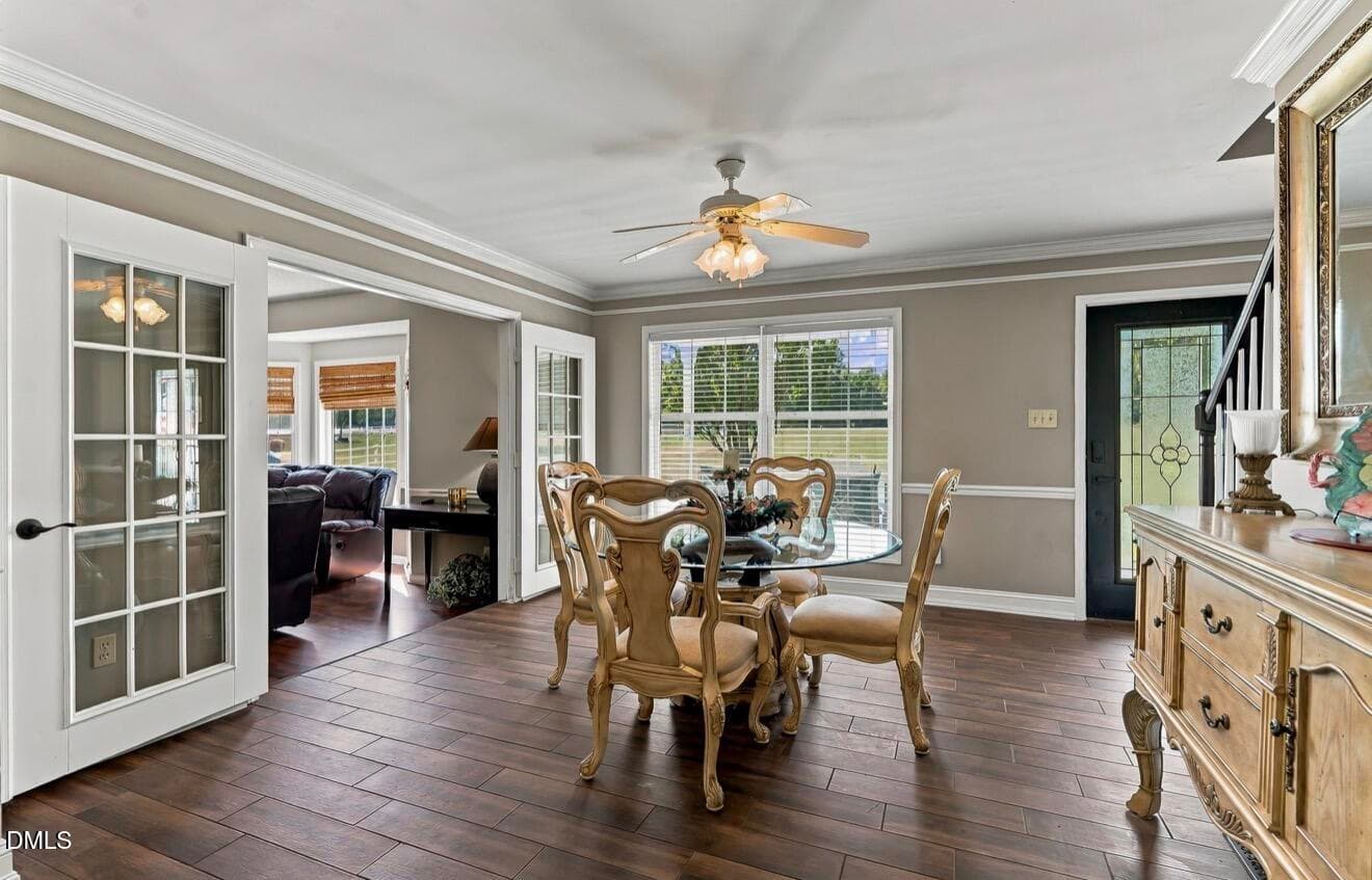 Dining area - 2050 Nc-96, Franklinton, NC 27525, Franklinton