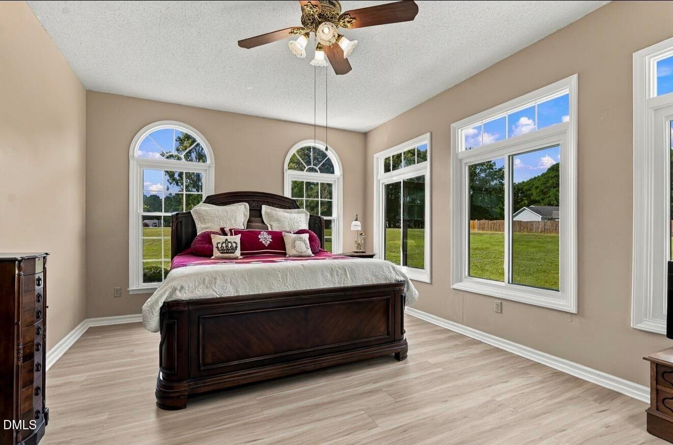 Sunroom - 2050 Nc-96, Franklinton, NC 27525, Franklinton