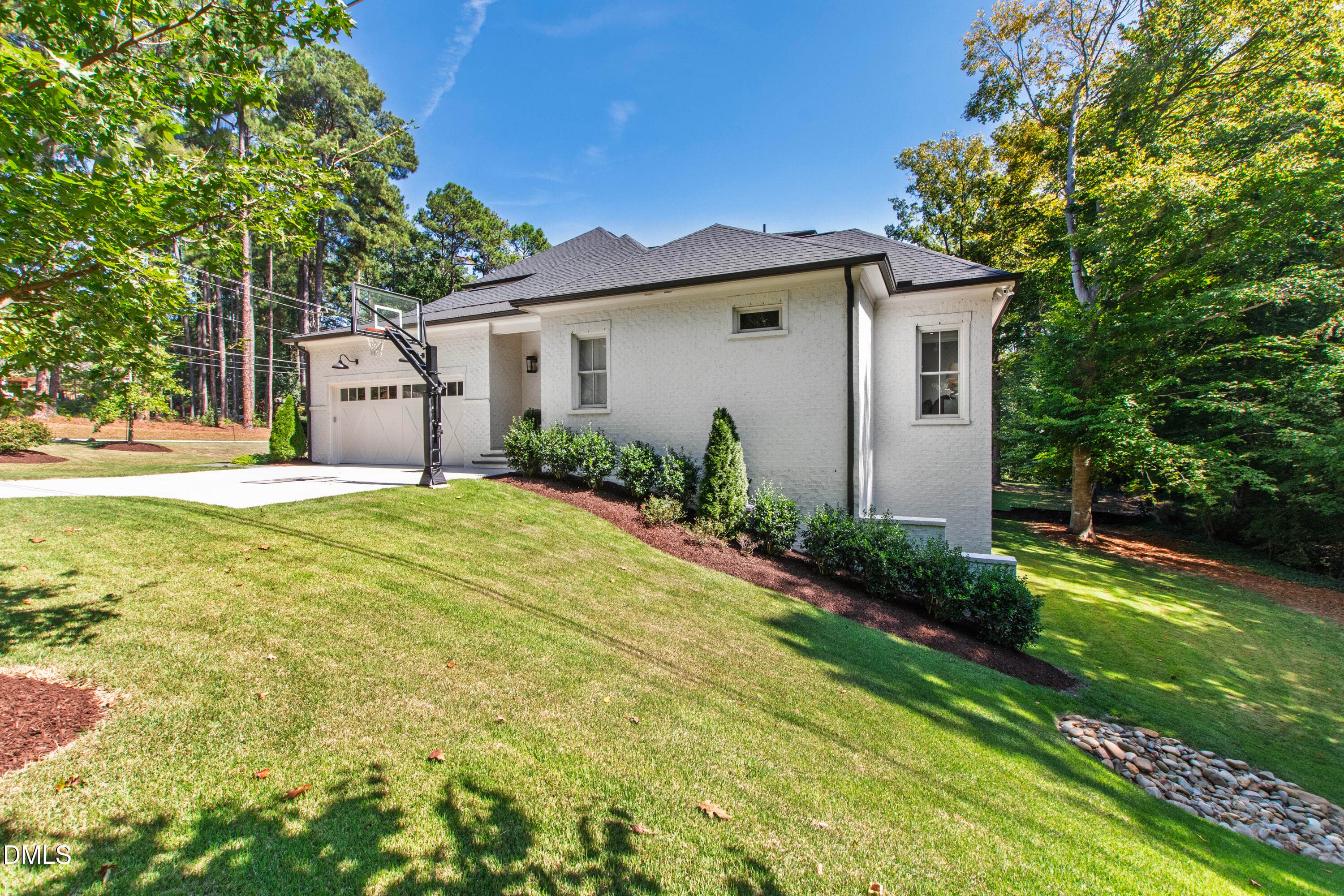 Pasquotank (85) - 200 Pasquotank Drive, Raleigh, NC 27609, Raleigh