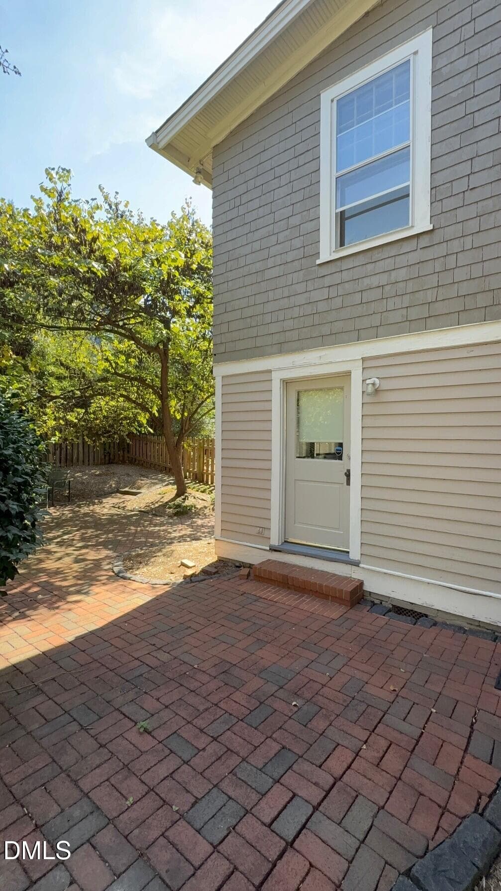 f740283b-b714-46a3-88ce-8f279a2fb496 - 114 E Park Drive, Raleigh, NC 27605