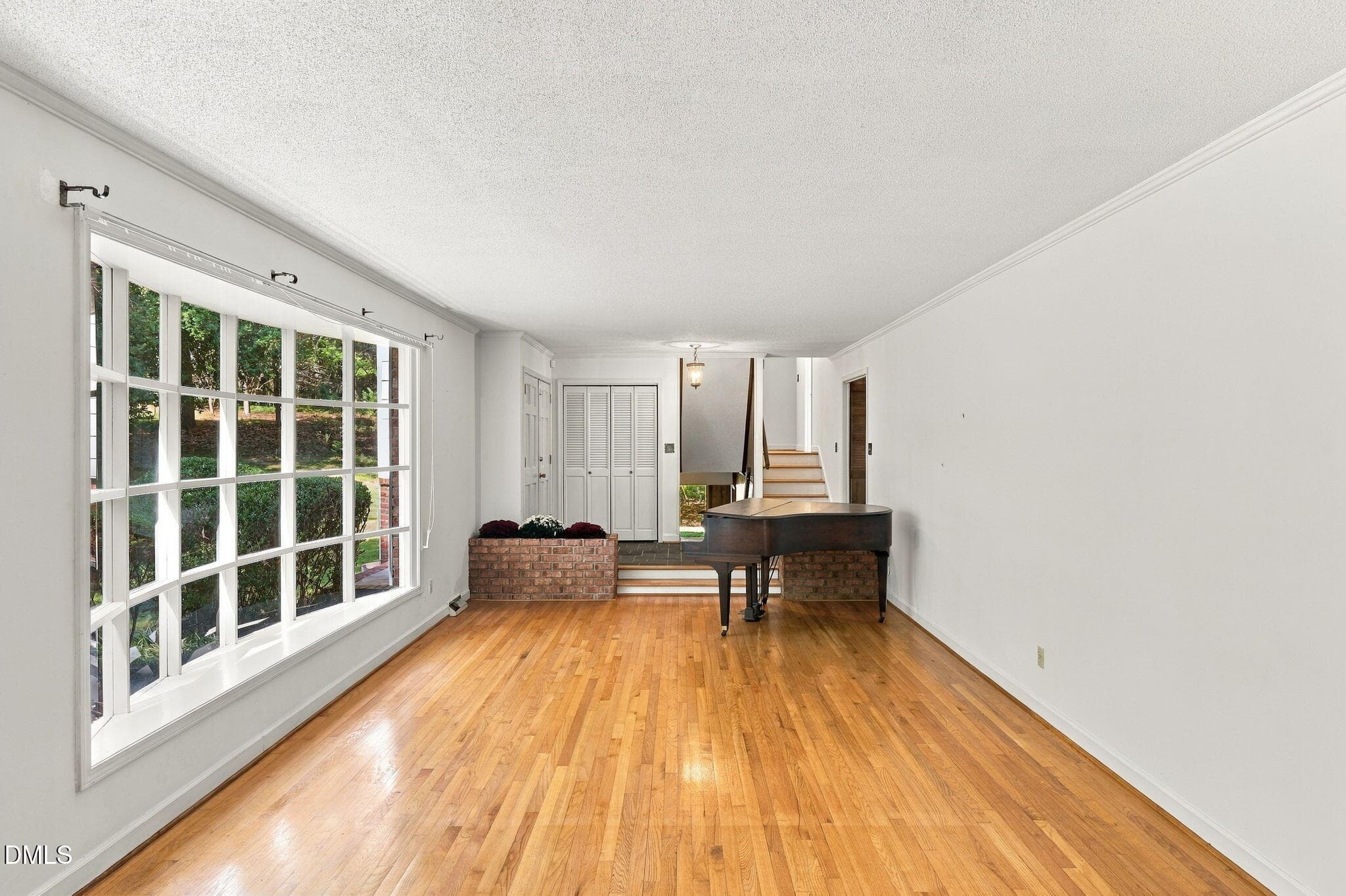 14-web-or-mls-IMG_9081 - 6102 Castlebrook Drive, Raleigh, NC 27604