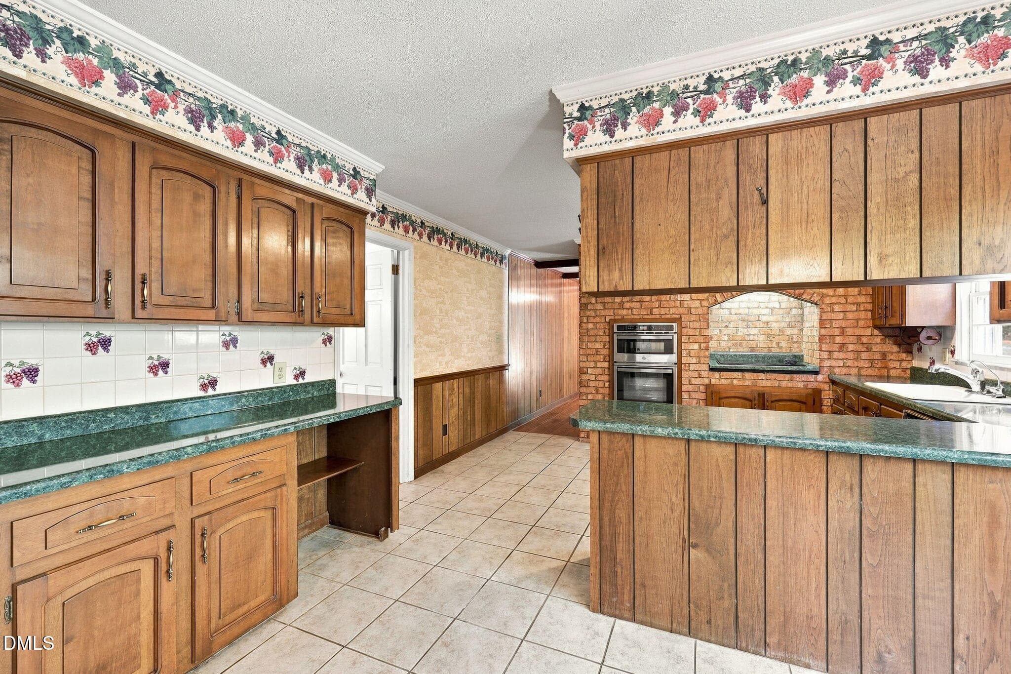 22-web-or-mls-IMG_9114 - 6102 Castlebrook Drive, Raleigh, NC 27604