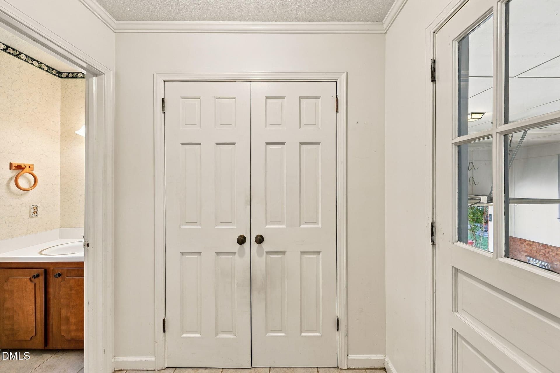 23-web-or-mls-IMG_9120 - 6102 Castlebrook Drive, Raleigh, NC 27604