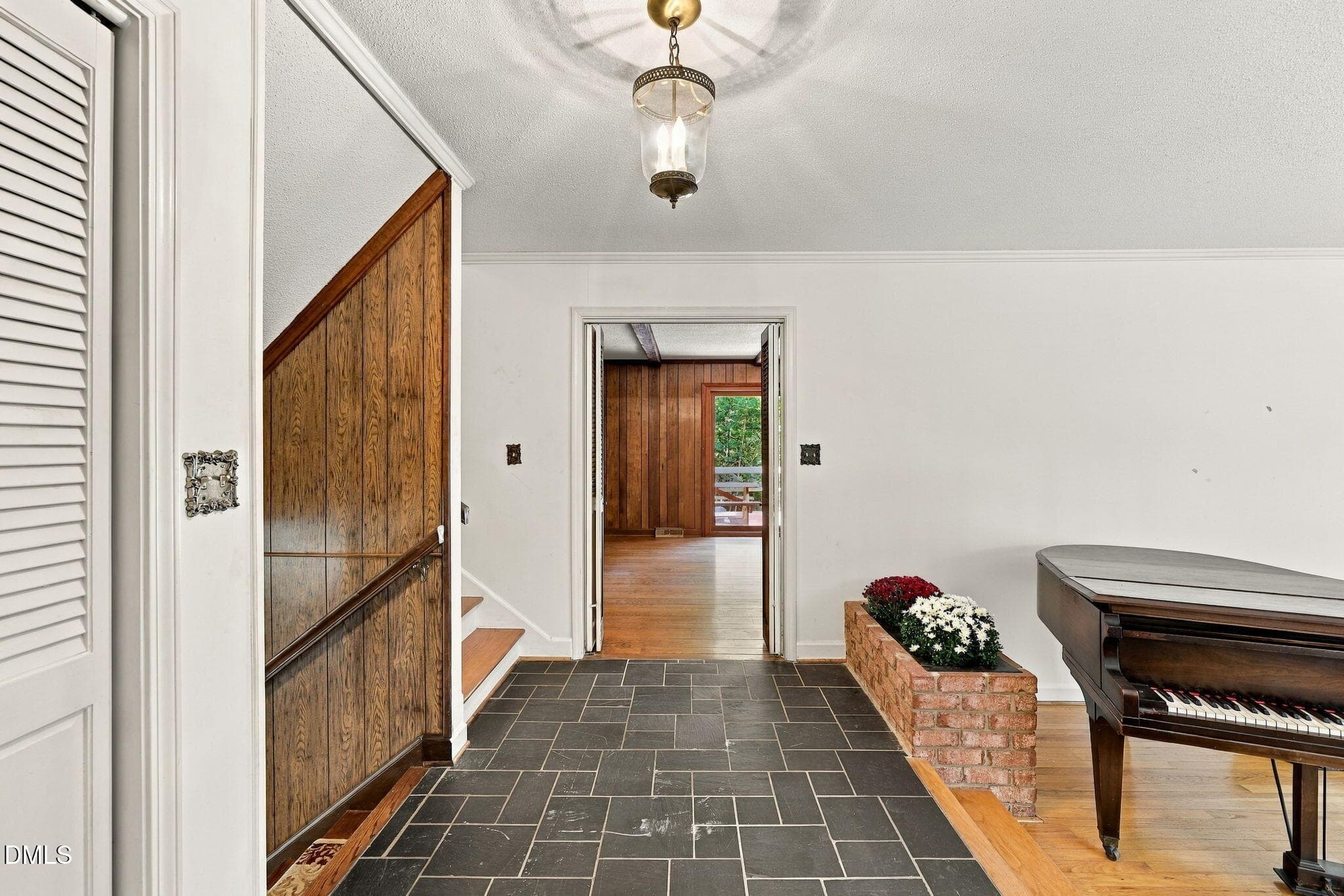29-web-or-mls-IMG_9141 - 6102 Castlebrook Drive, Raleigh, NC 27604