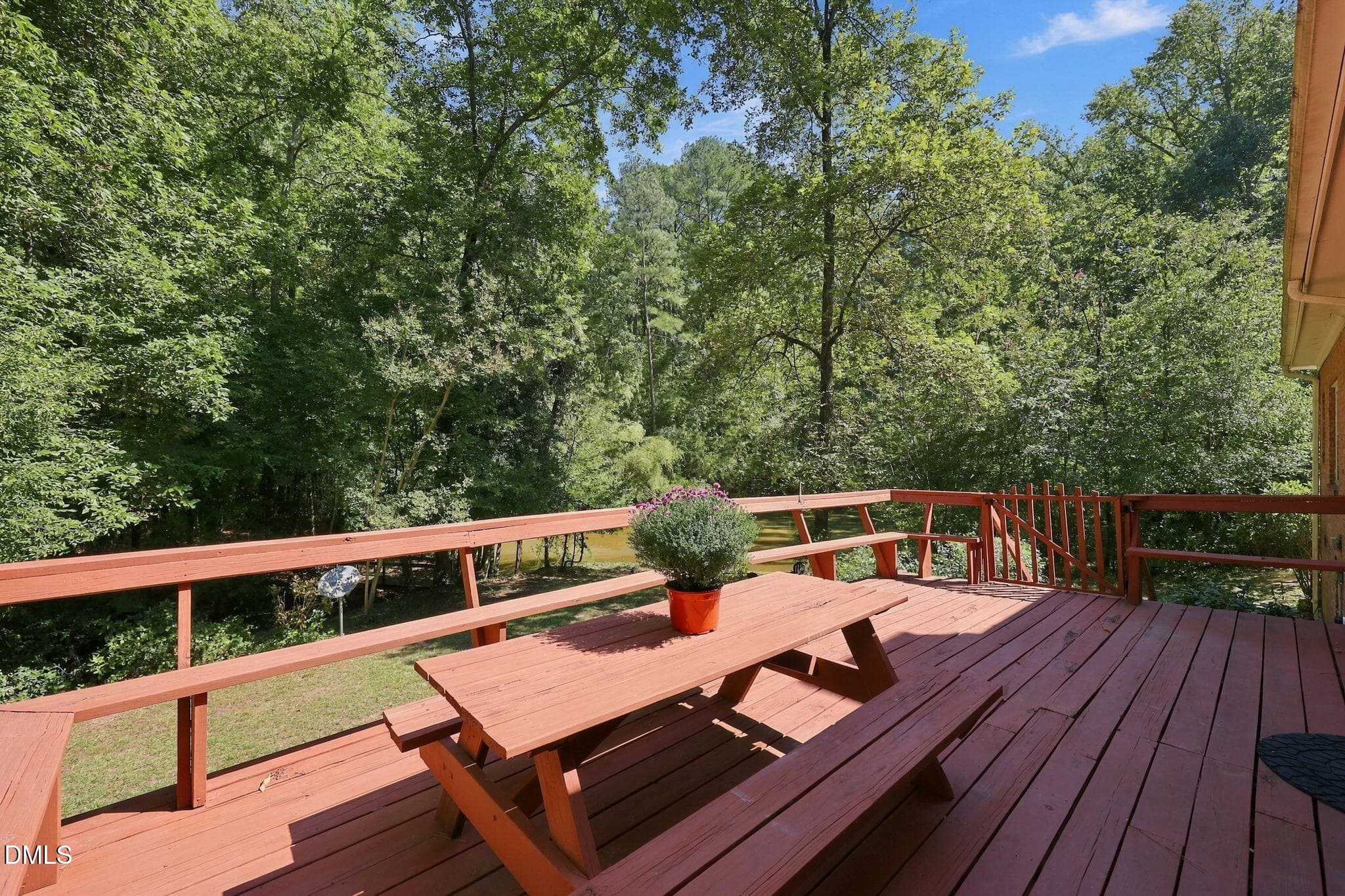 53-web-or-mls-IMG_9222 - 6102 Castlebrook Drive, Raleigh, NC 27604