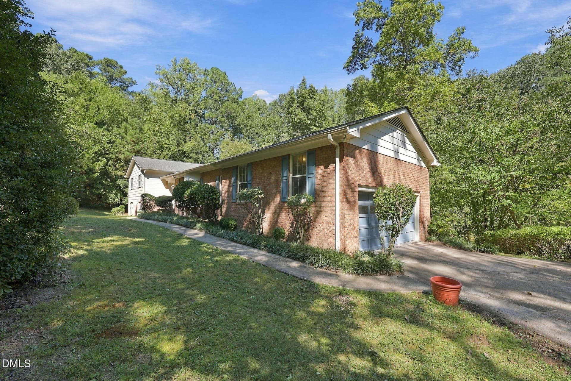 64-web-or-mls-IMG_9237 - 6102 Castlebrook Drive, Raleigh, NC 27604