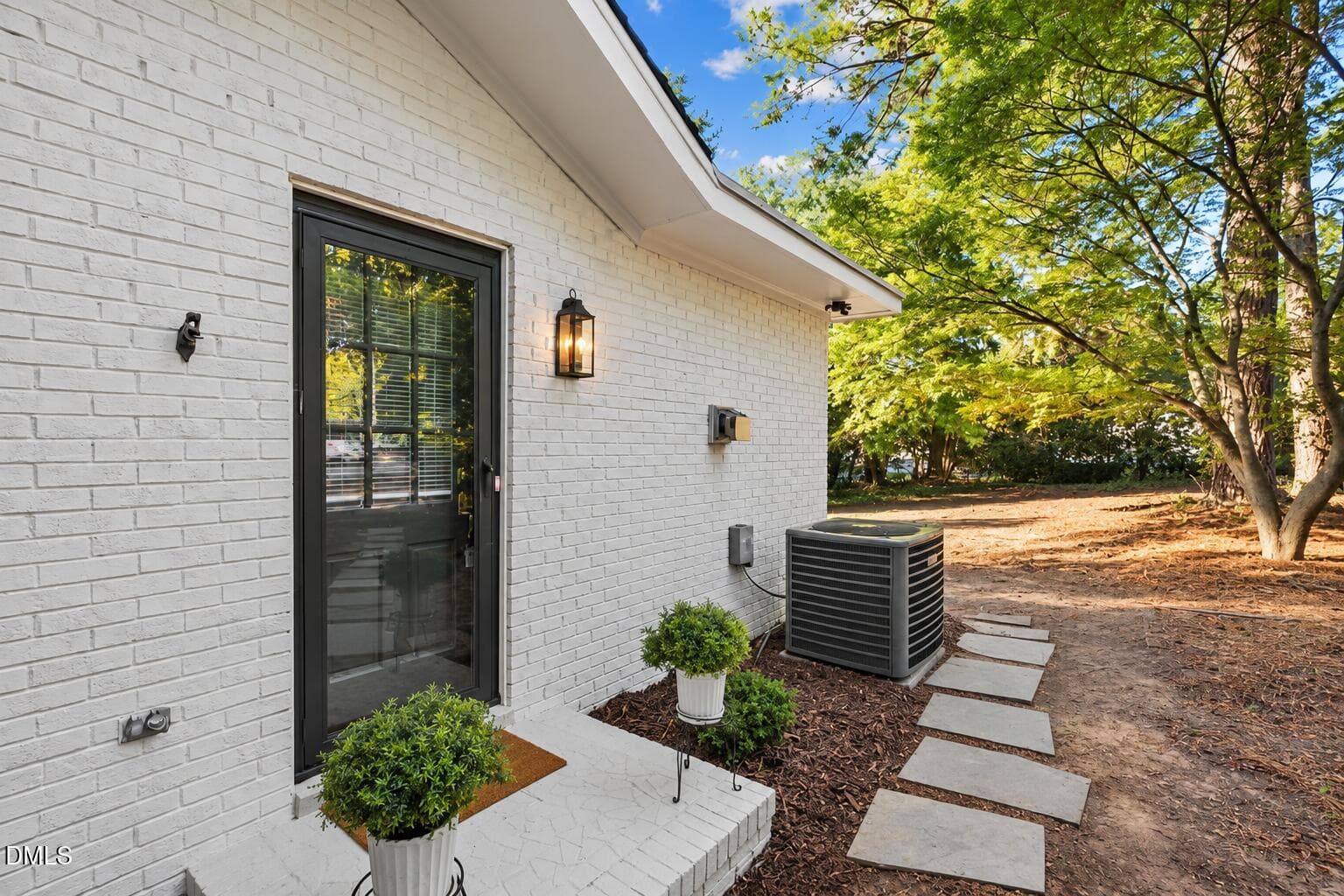 IMG_0356 - 4900 Larchmont Drive, Raleigh, NC 27612