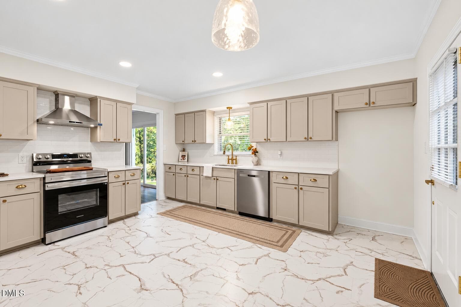 IMG_0378 - 4900 Larchmont Drive, Raleigh, NC 27612