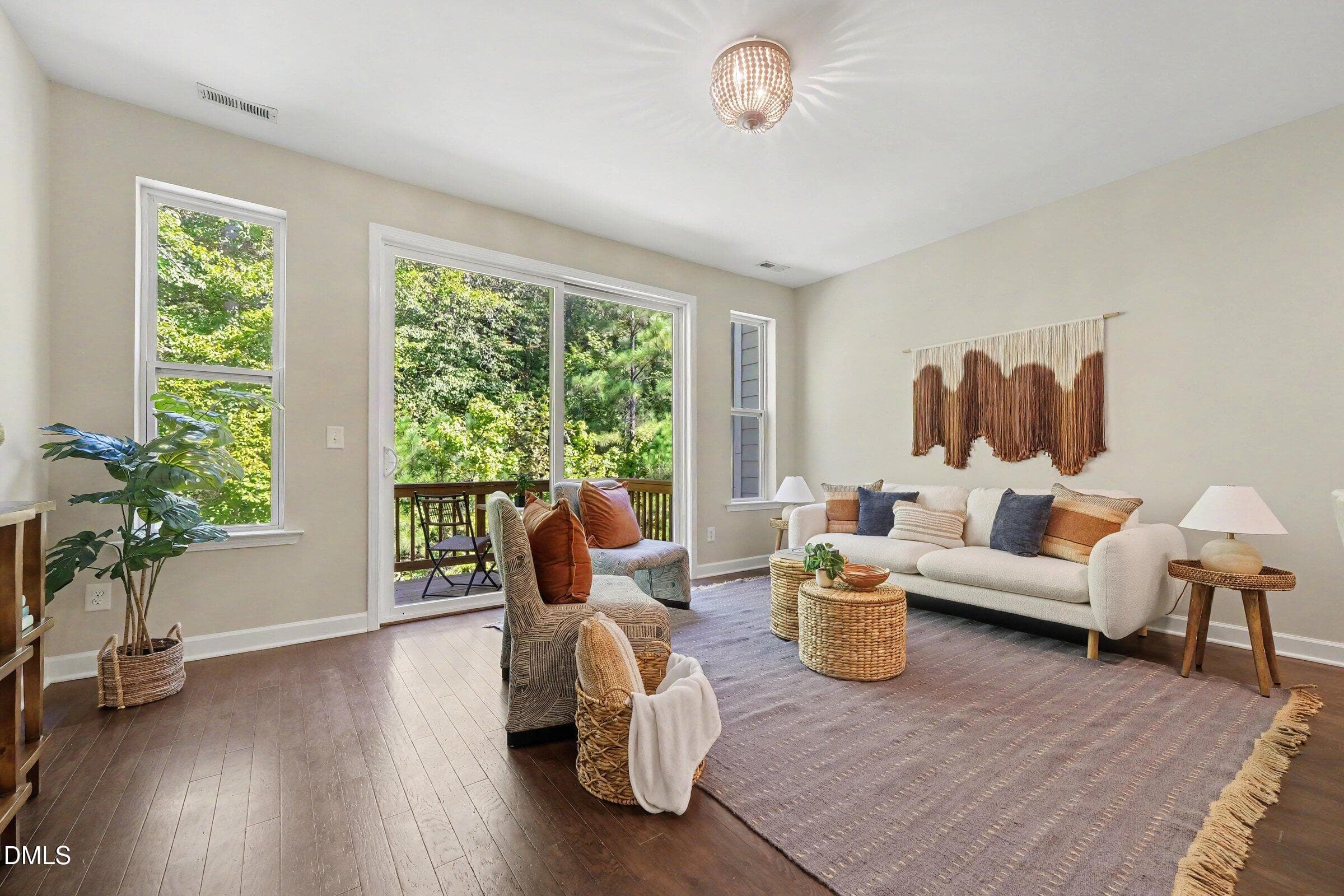 024_file_1672 - 187 Manordale Drive, Chapel Hill, NC 27517, Chapel Hill