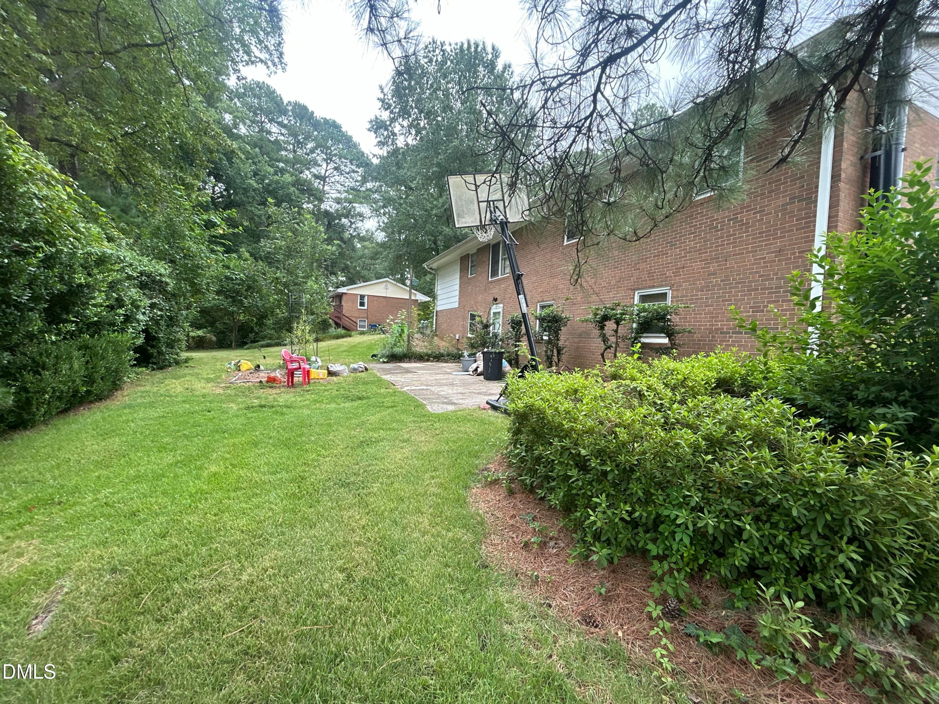 Yard - 3401 Victor Place, Raleigh, NC 27604