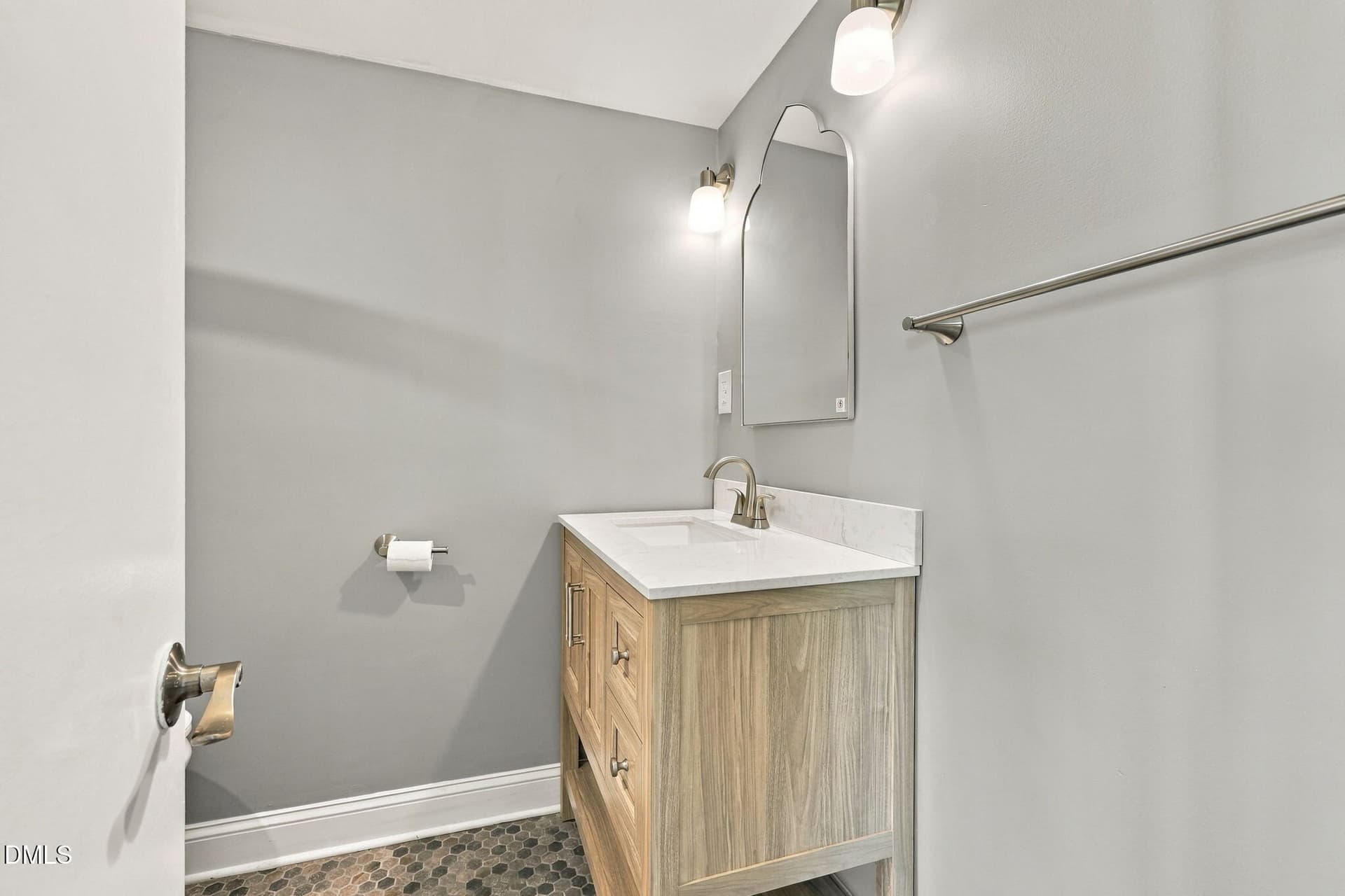 28-web-or-mls-IMG_6055 - 113 W Sycamore Street, Zebulon, NC 27597