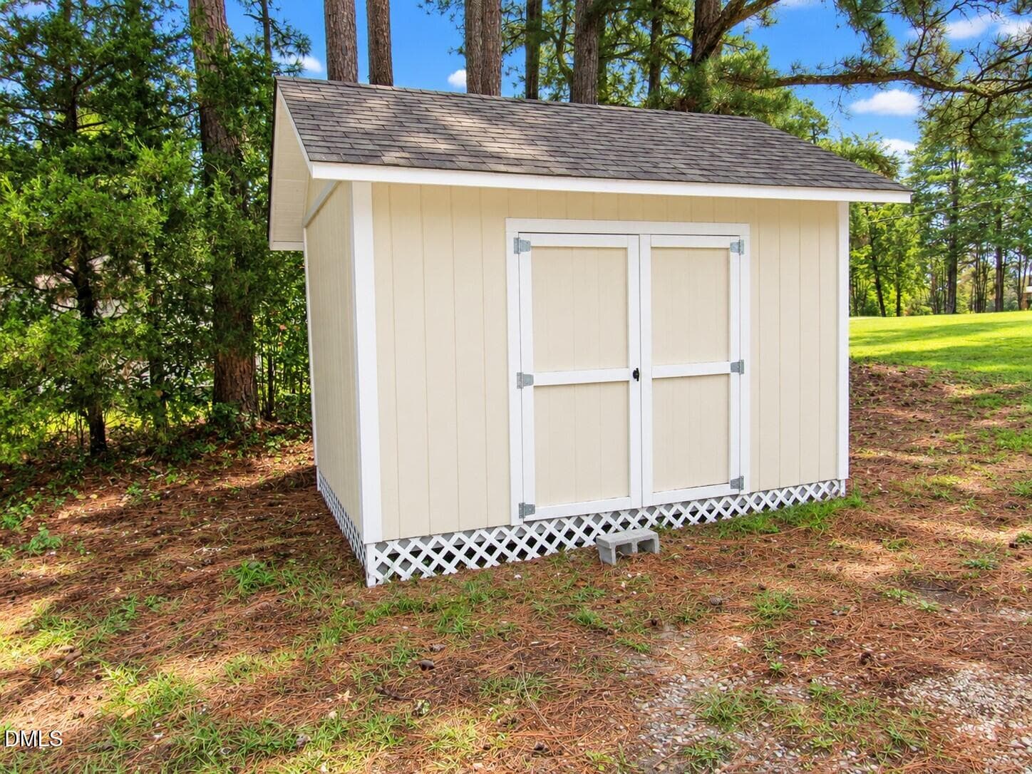 Storage - 1565 Spring Valley Lake Road, Henderson, NC 27537, Henderson
